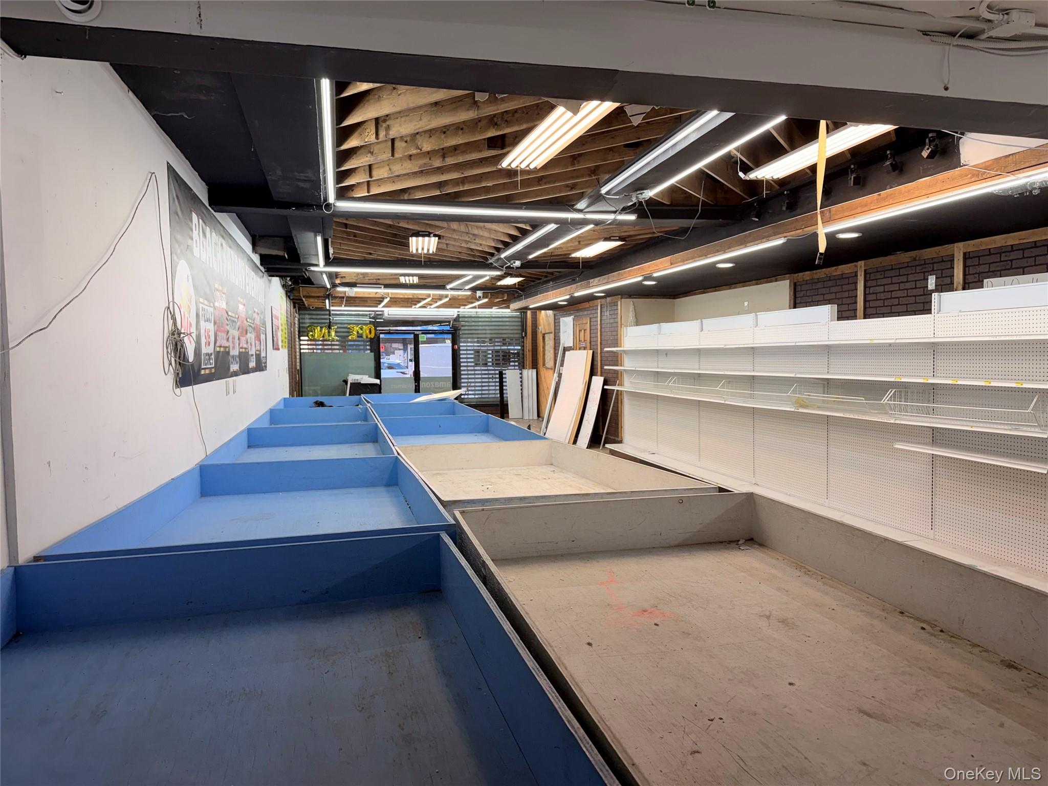 #19 photo, 272 E 198th Street, 브롱크스 Bronx , NY 10458