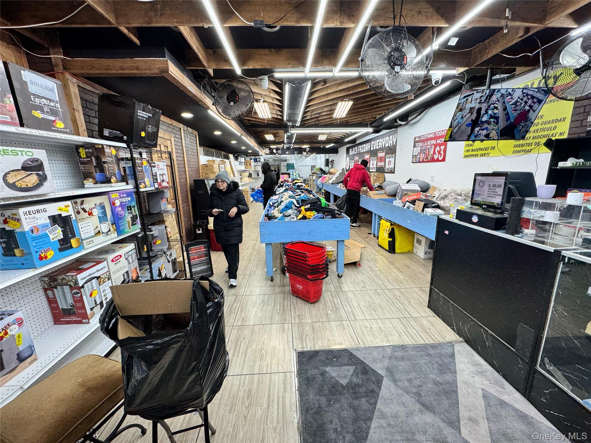 #8 photo, 272 E 198th Street, 브롱크스 Bronx , NY 10458