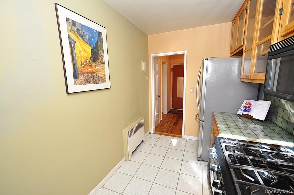 #11 photo, 4 Wildwood Road, Hartsdale , NY 10530