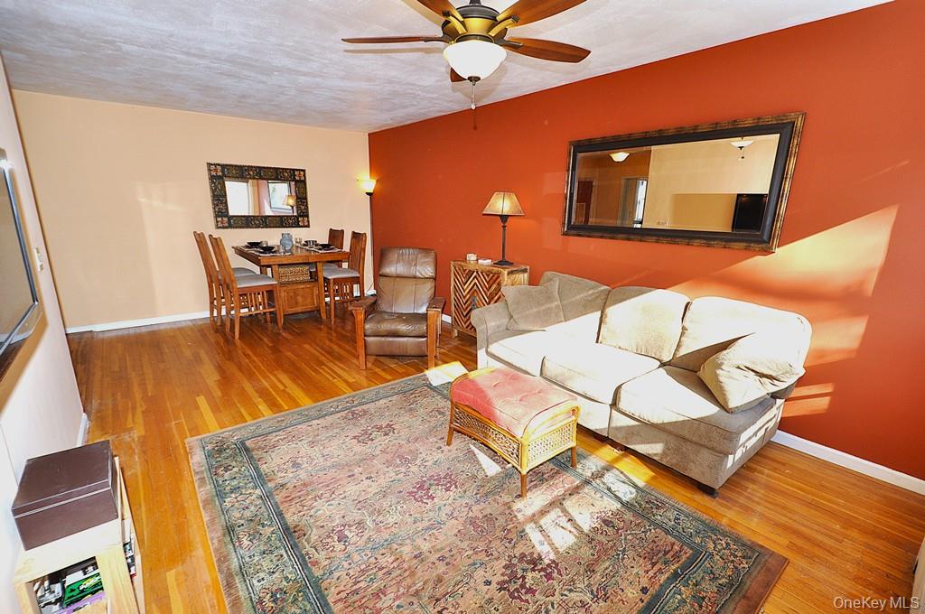 #5 photo, 4 Wildwood Road, Hartsdale , NY 10530