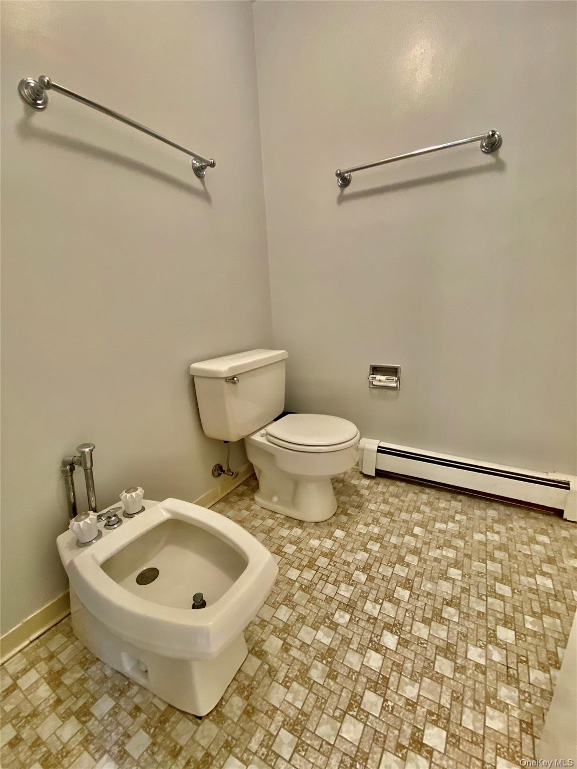 #13 photo, 75 Greenway Close, Rye Brook , NY 10573