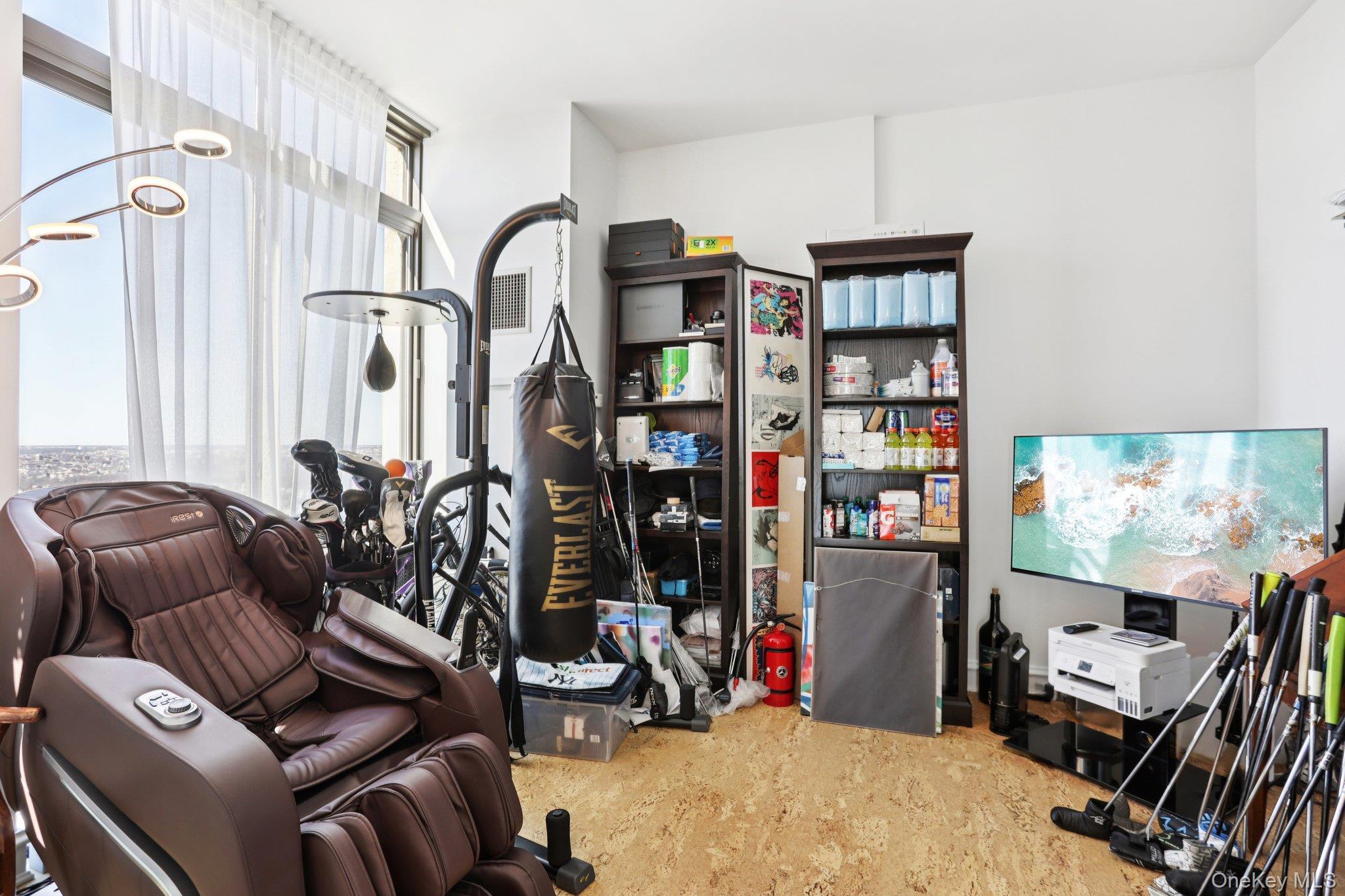 #10 photo, 175 Huguenot Street, New Rochelle , NY 10801