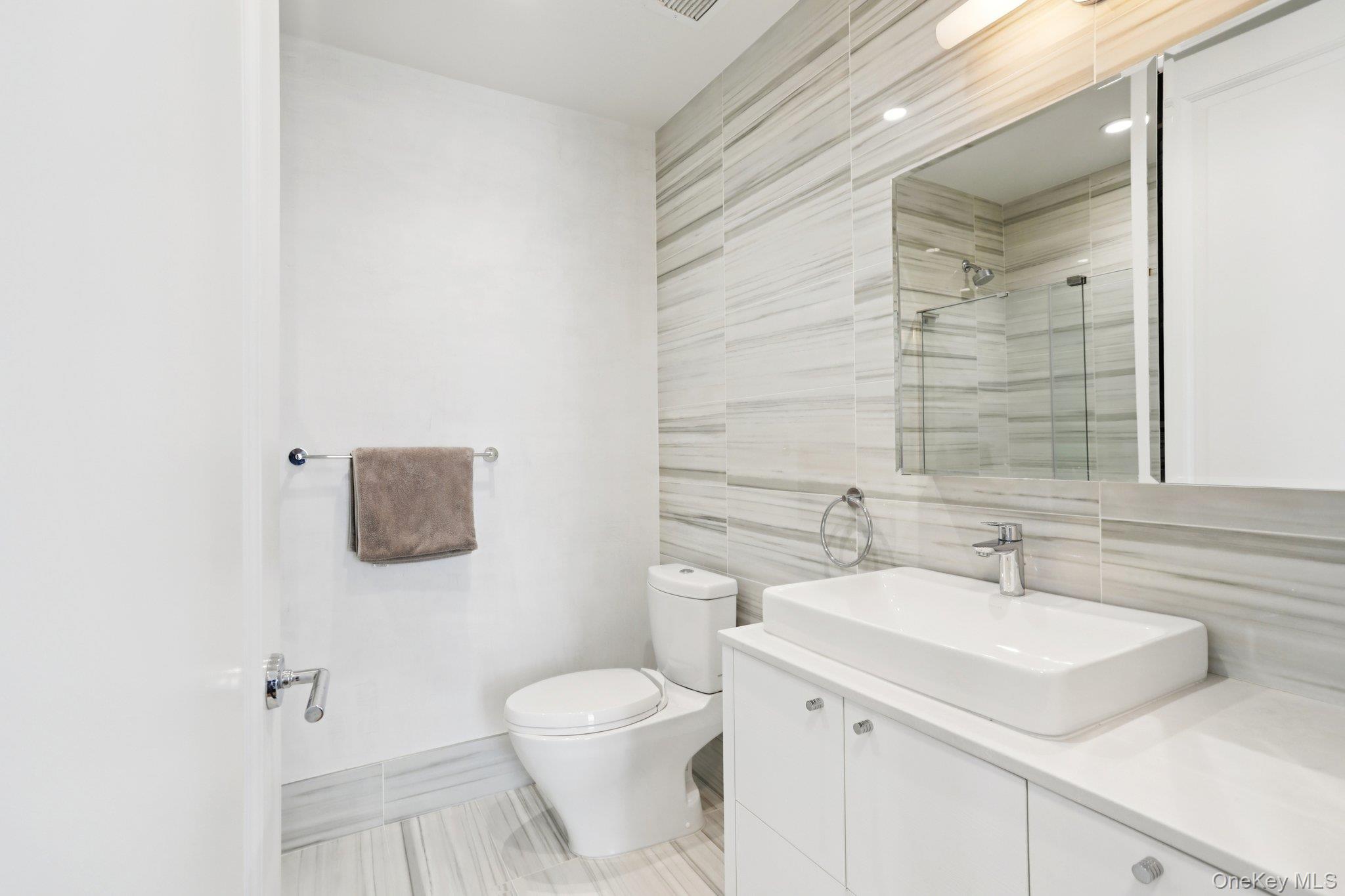 #14 photo, 175 Huguenot Street, New Rochelle , NY 10801