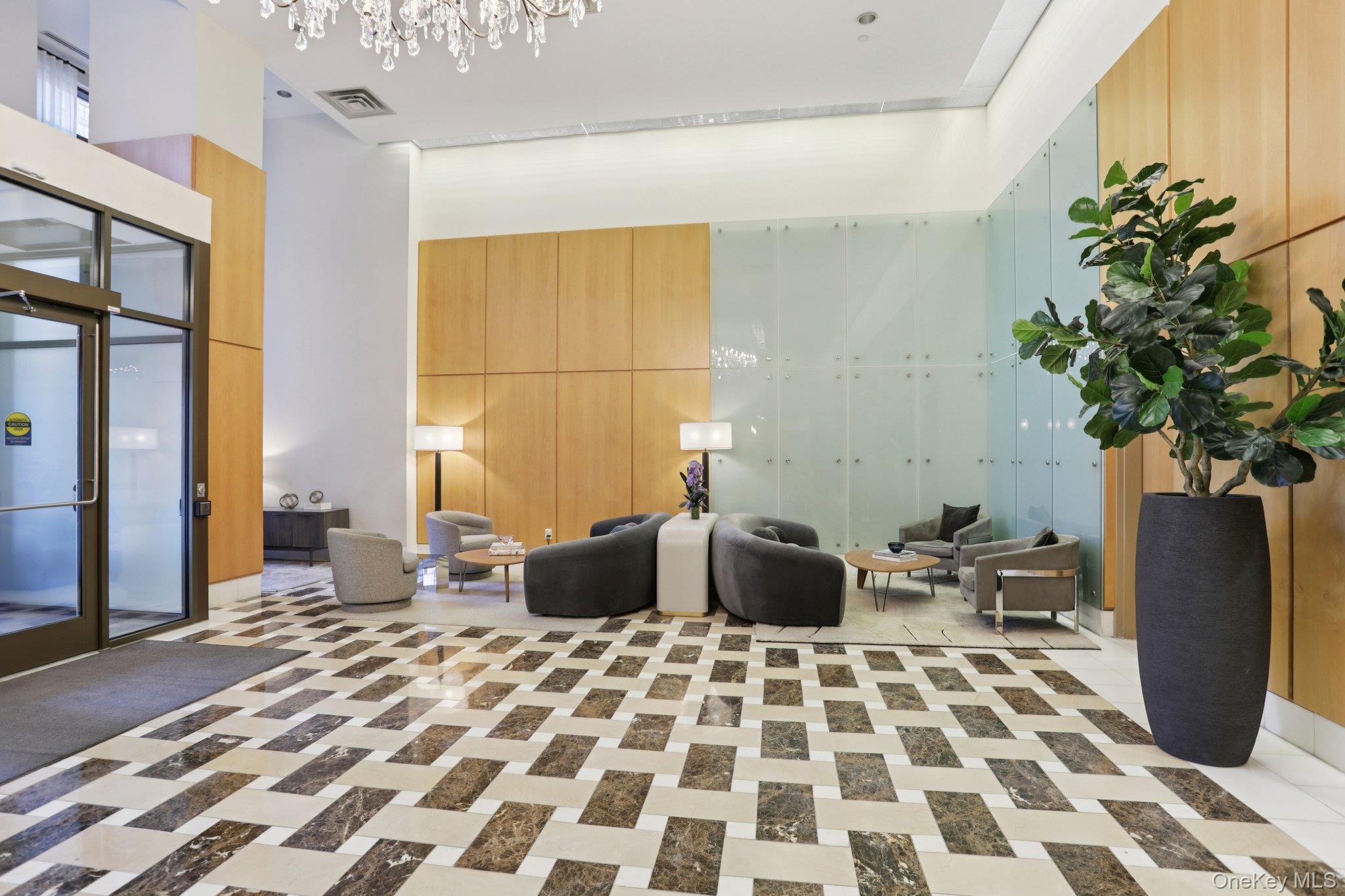 #19 photo, 175 Huguenot Street, New Rochelle , NY 10801