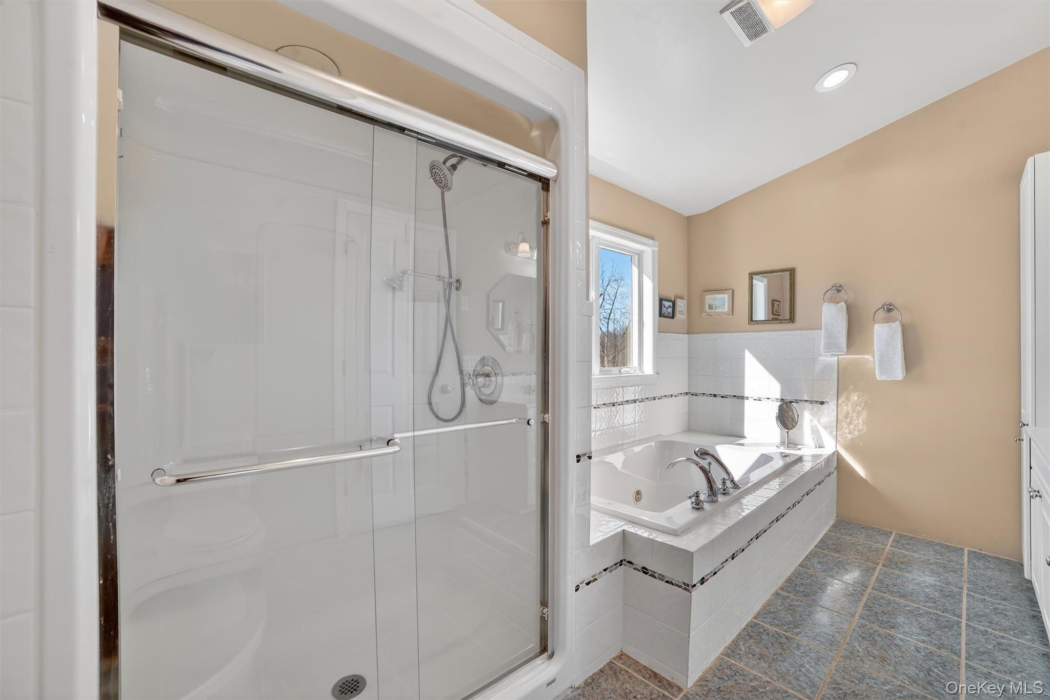 #19 photo, 9 Carol Court, Croton-on-Hudson , NY 10520