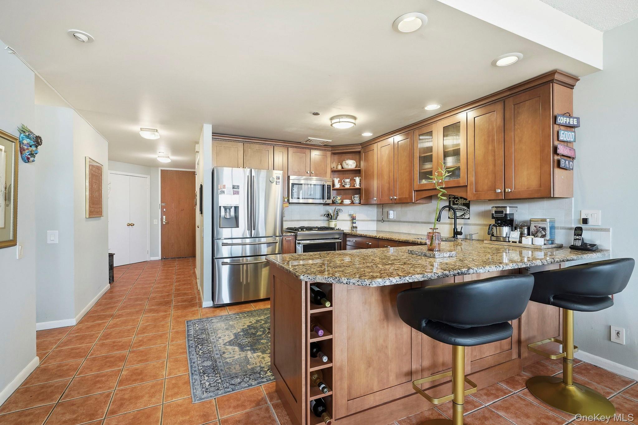 #11 photo, 50 Hartsdale Avenue, Hartsdale , NY 10530