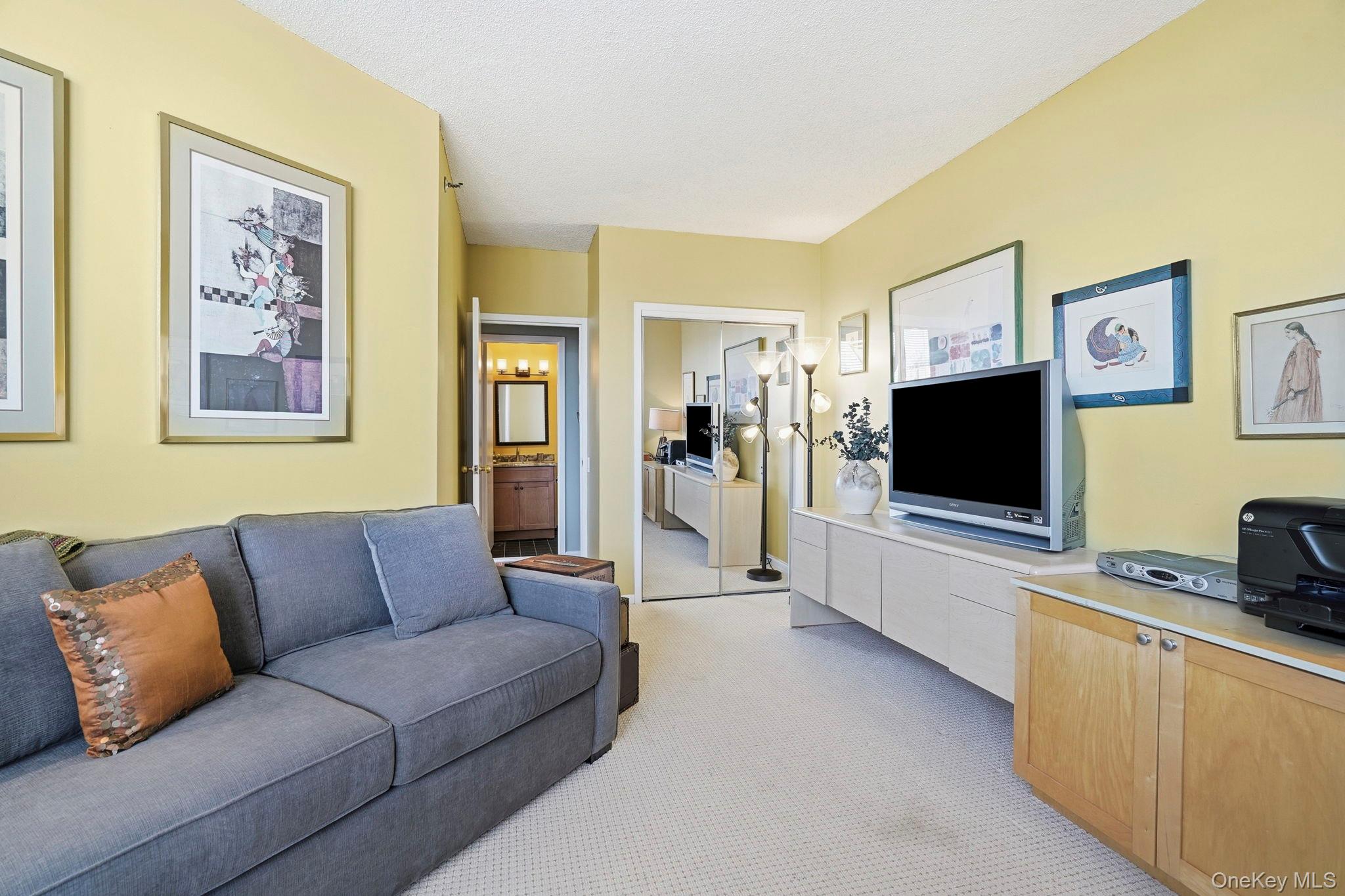 #13 photo, 50 Hartsdale Avenue, Hartsdale , NY 10530