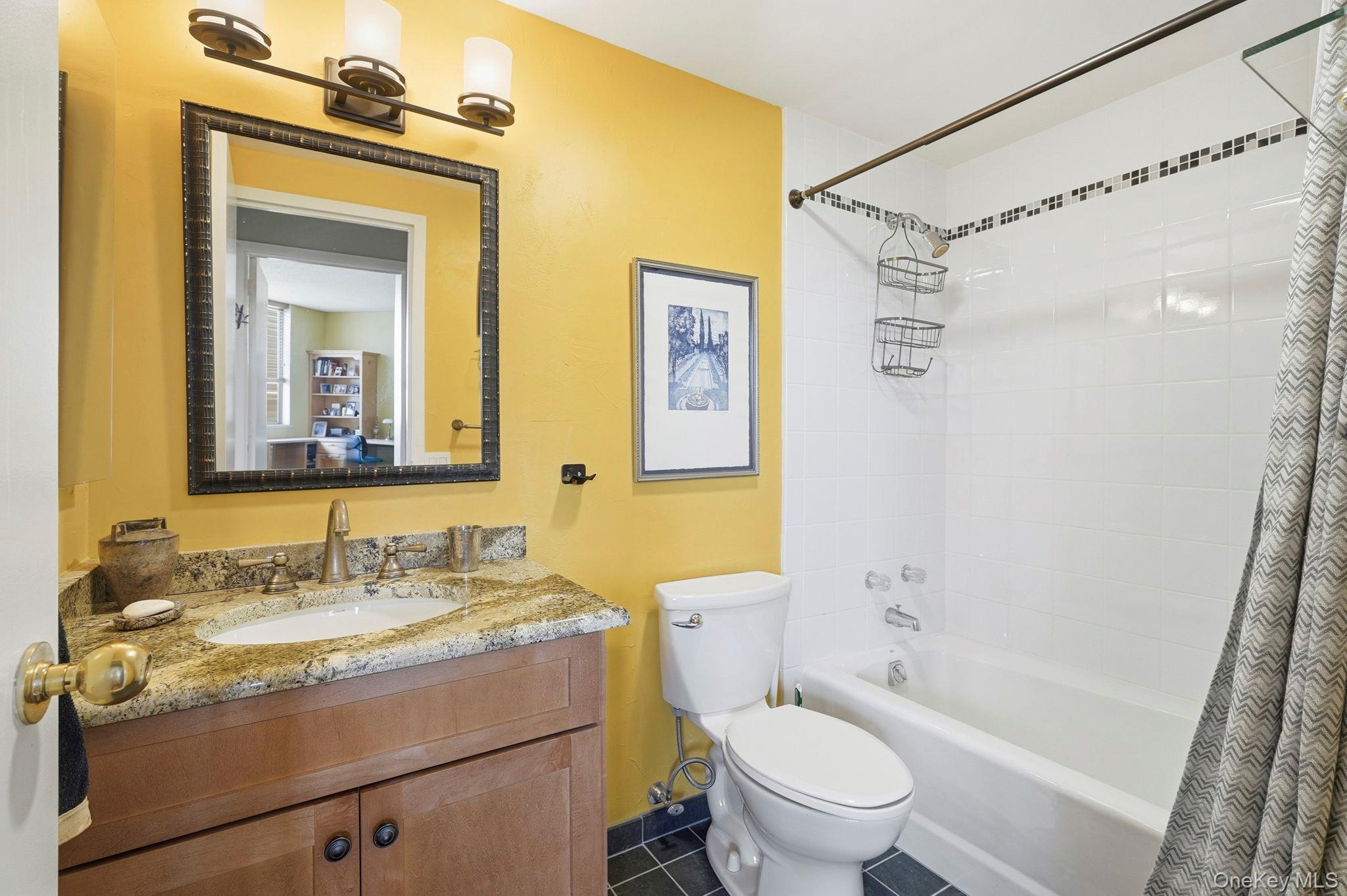 #14 photo, 50 Hartsdale Avenue, Hartsdale , NY 10530