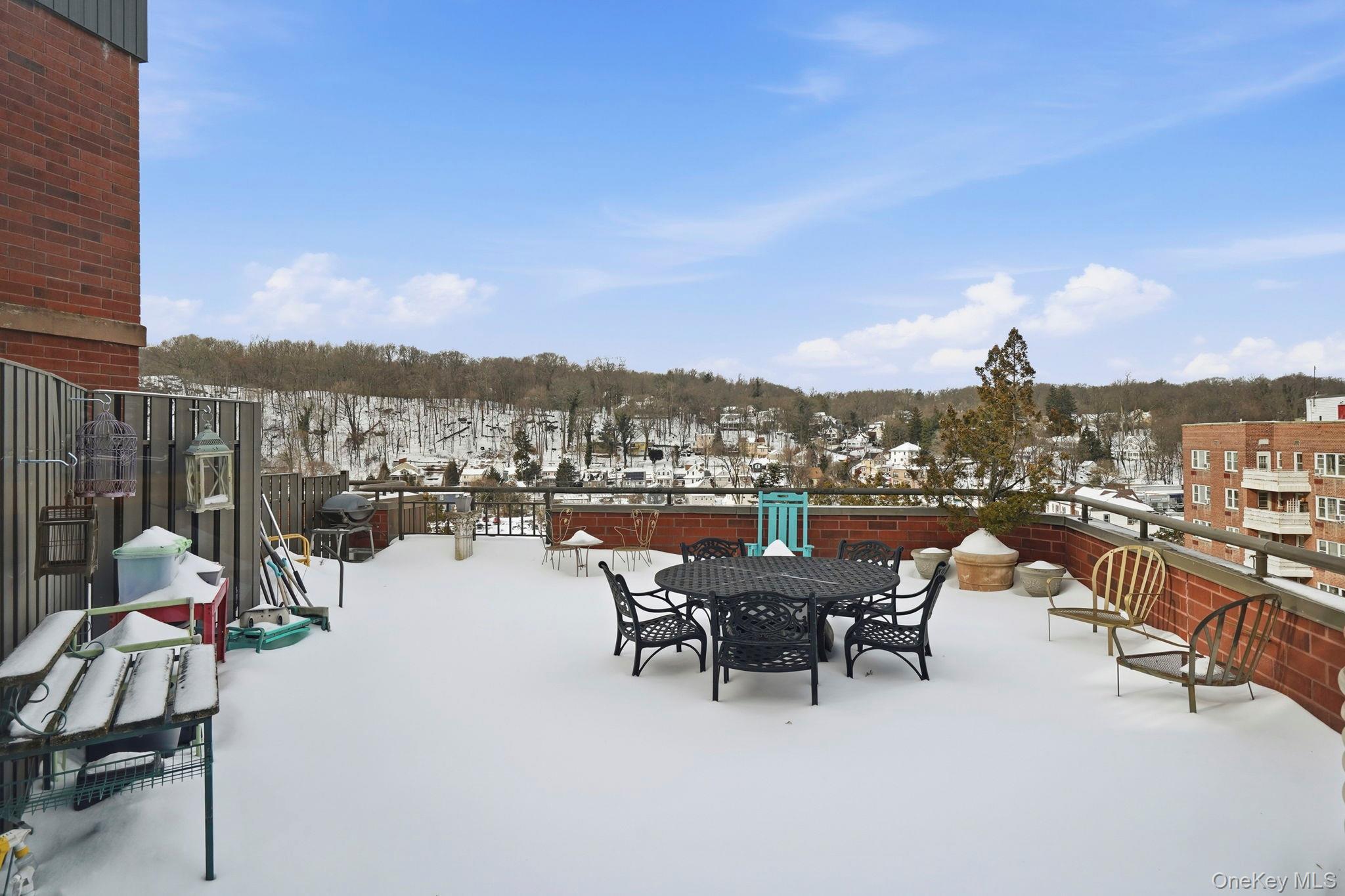 #7 photo, 50 Hartsdale Avenue, Hartsdale , NY 10530