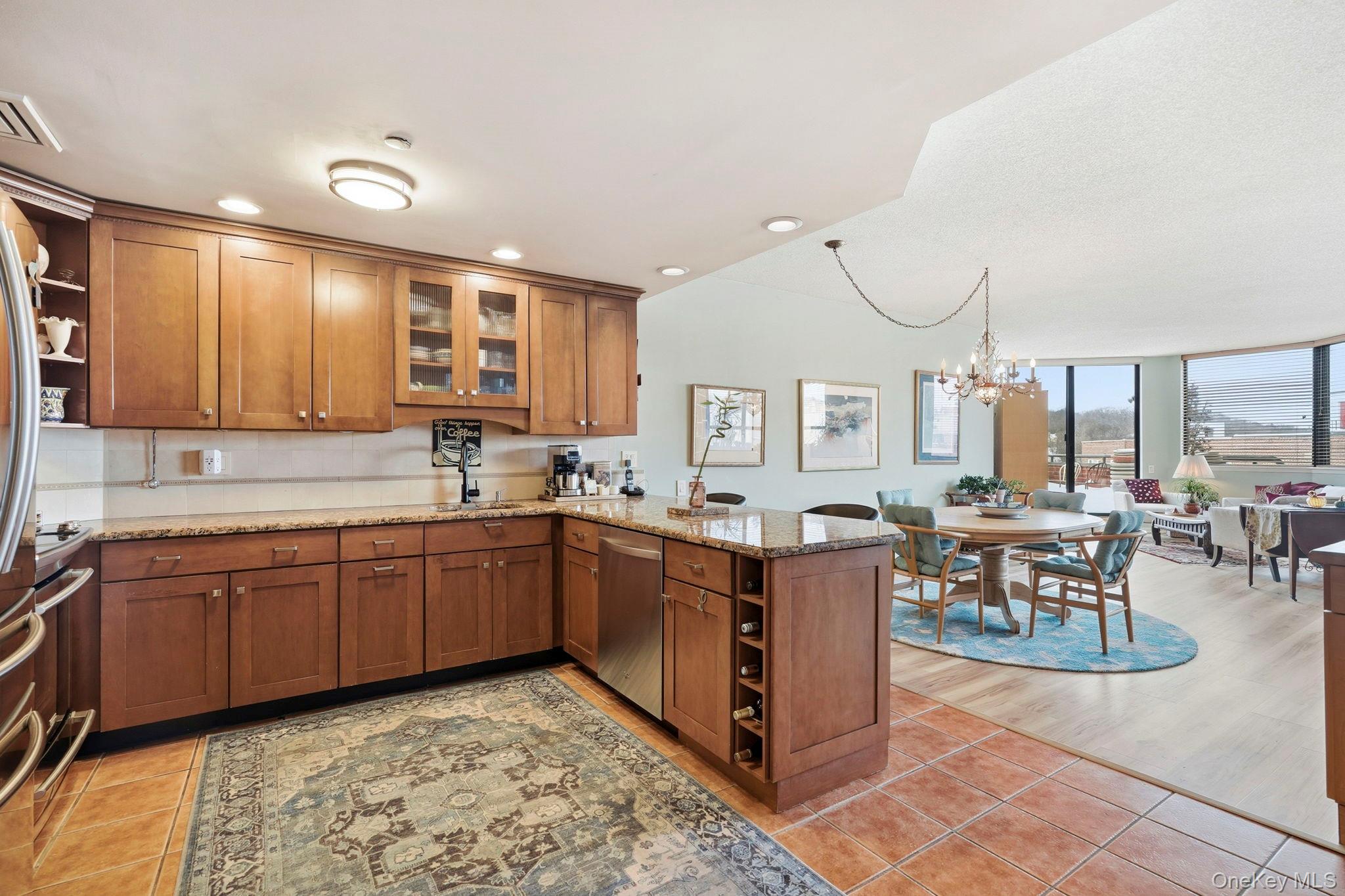 #9 photo, 50 Hartsdale Avenue, Hartsdale , NY 10530