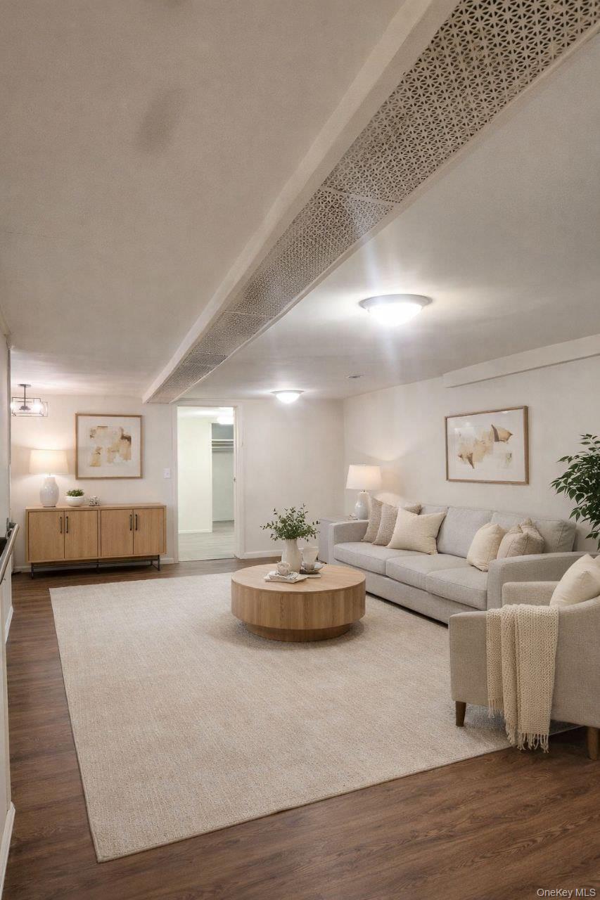 #1 photo, 1316 Croes Avenue, הברונקס Bronx , NY 10472