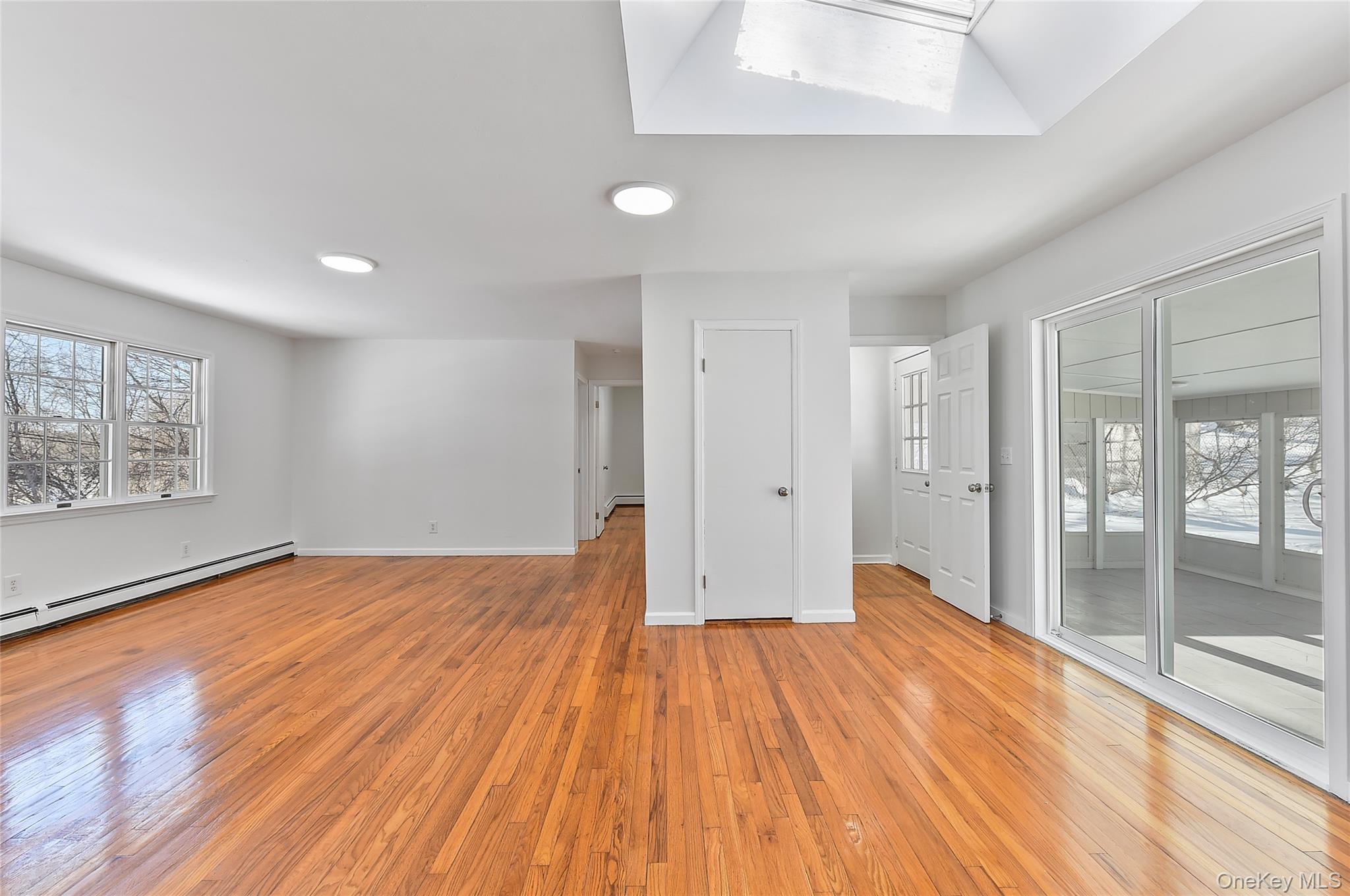 #10 photo, 320 Walnut Avenue, New Windsor , NY 12553