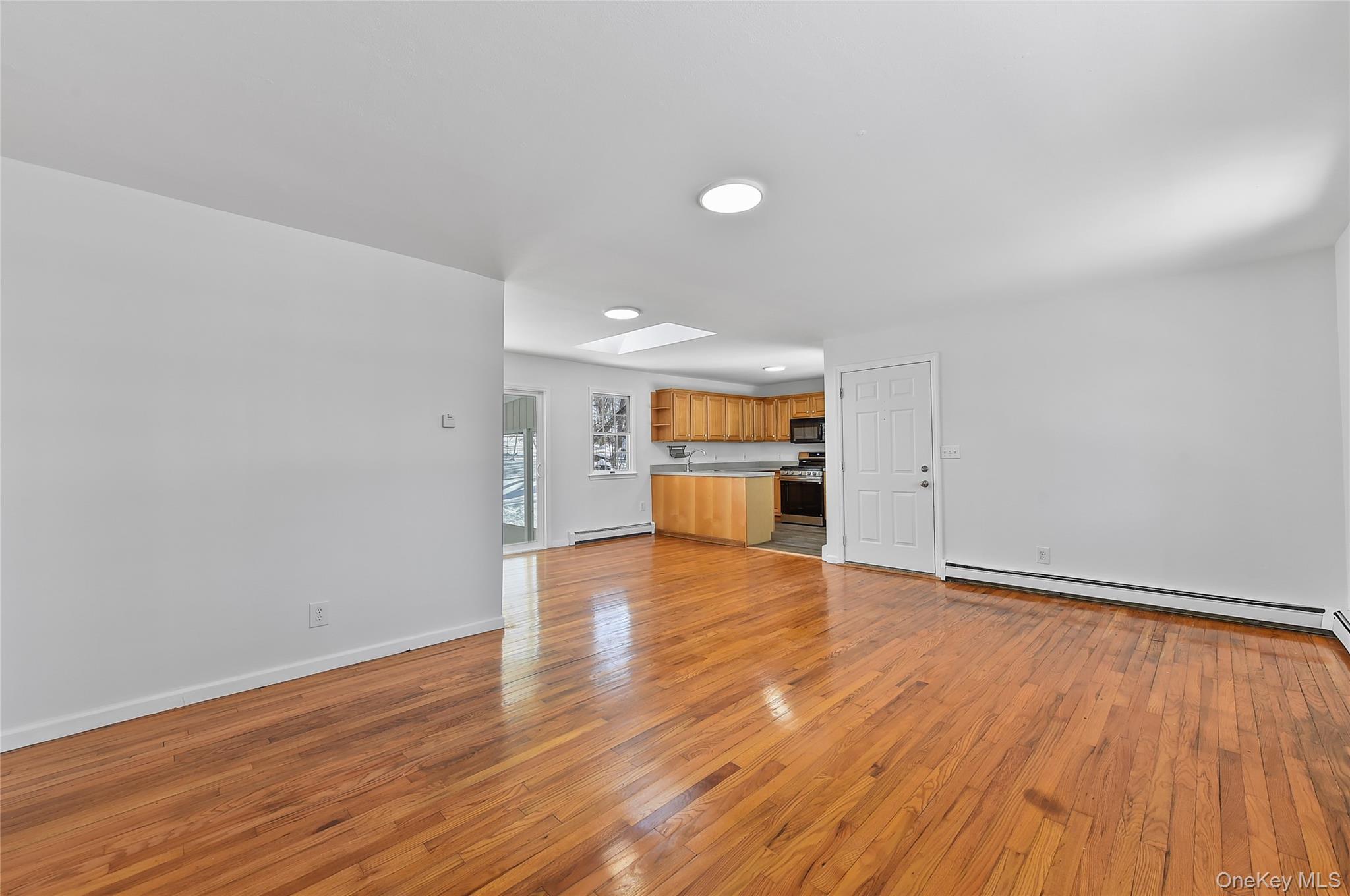 #11 photo, 320 Walnut Avenue, New Windsor , NY 12553