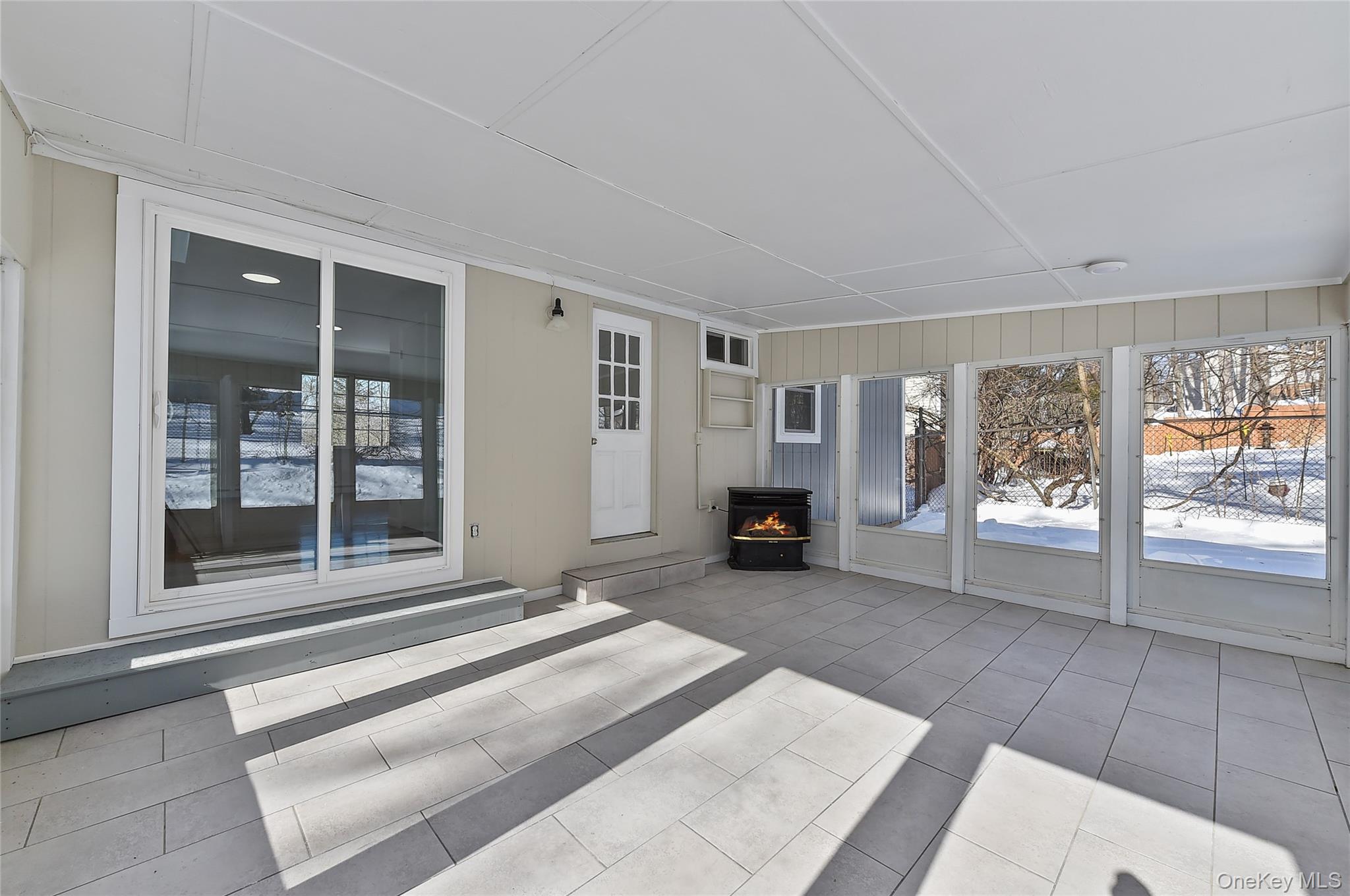 #18 photo, 320 Walnut Avenue, New Windsor , NY 12553