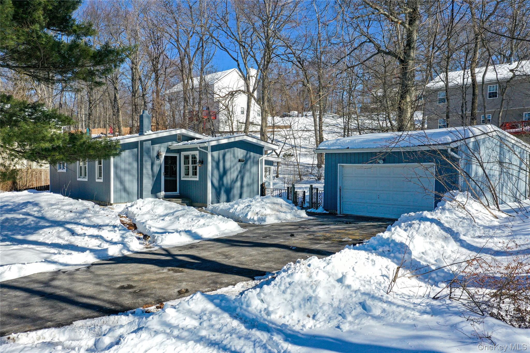 #2 photo, 320 Walnut Avenue, New Windsor , NY 12553