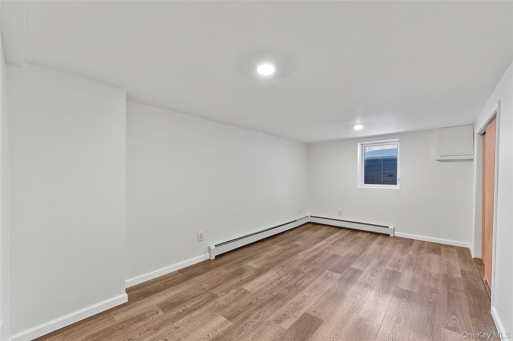 #20 photo, 320 Walnut Avenue, New Windsor , NY 12553