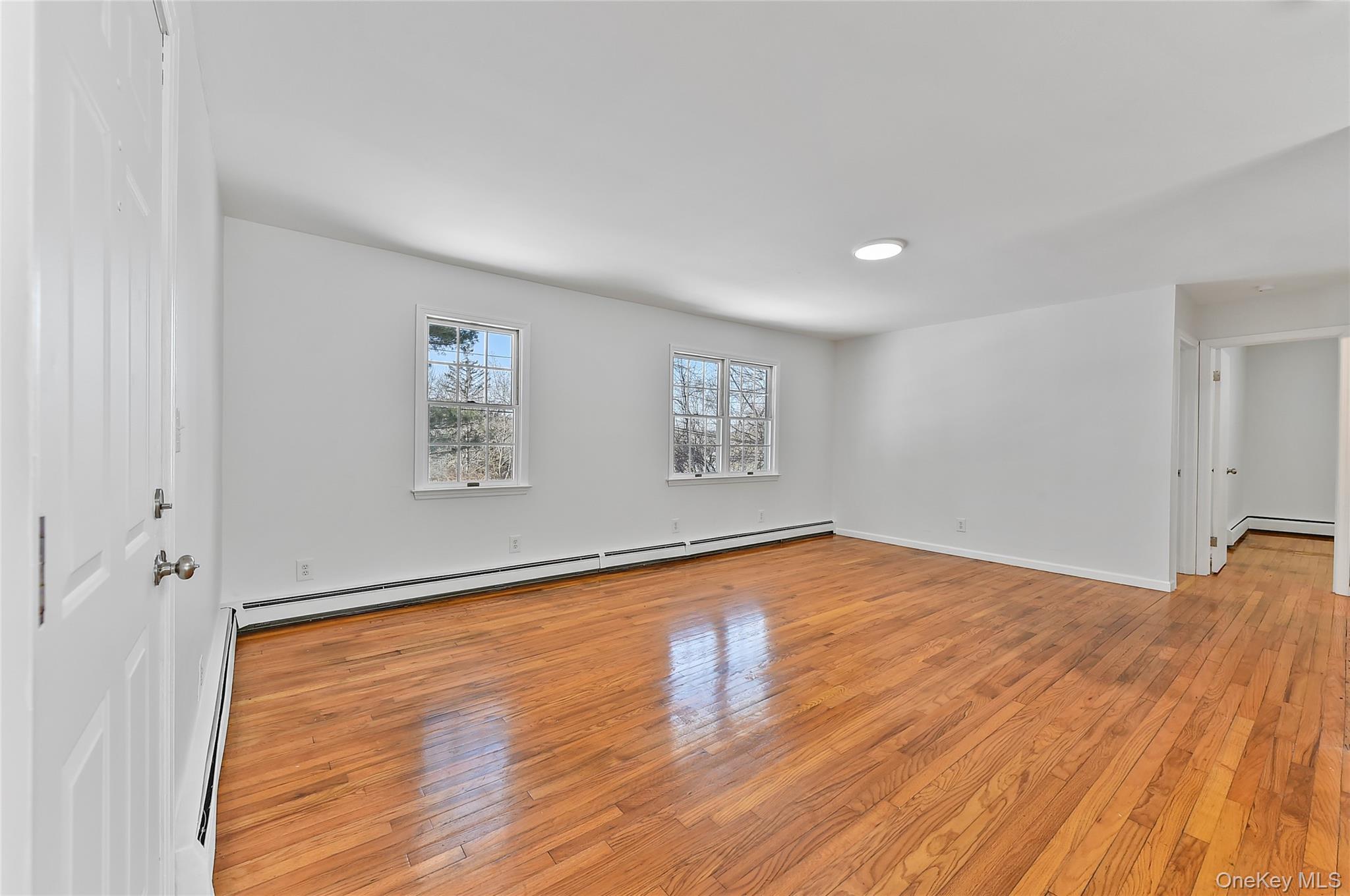 #3 photo, 320 Walnut Avenue, New Windsor , NY 12553