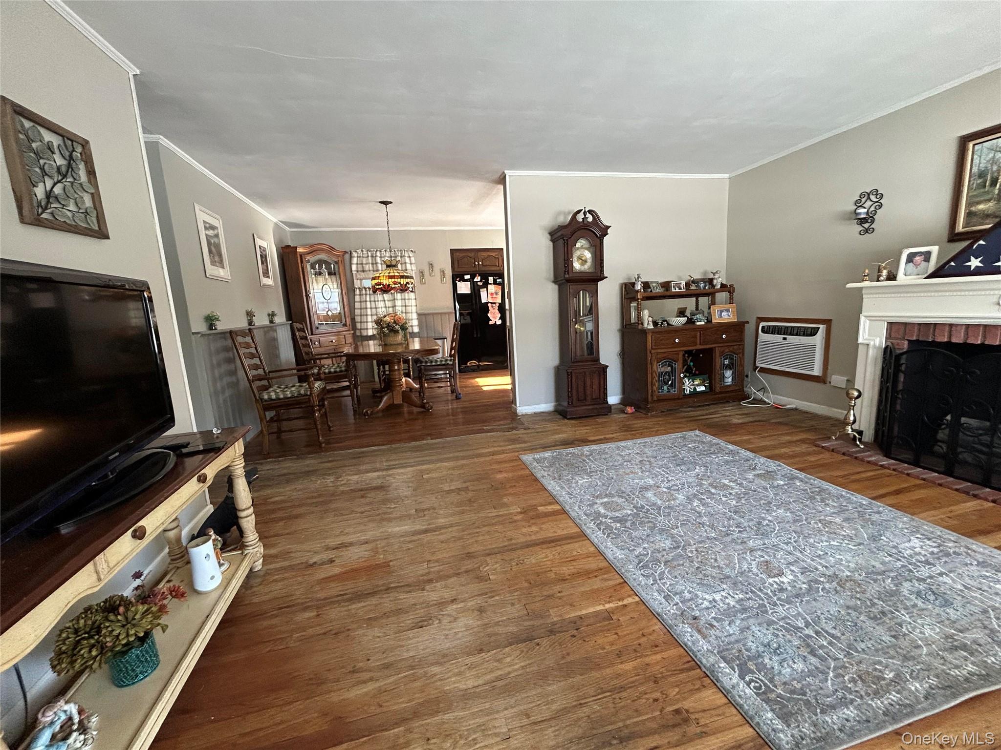 #12 photo, 1123 Hyman Avenue, מחוז סאפוק Bay Shore , NY 11706