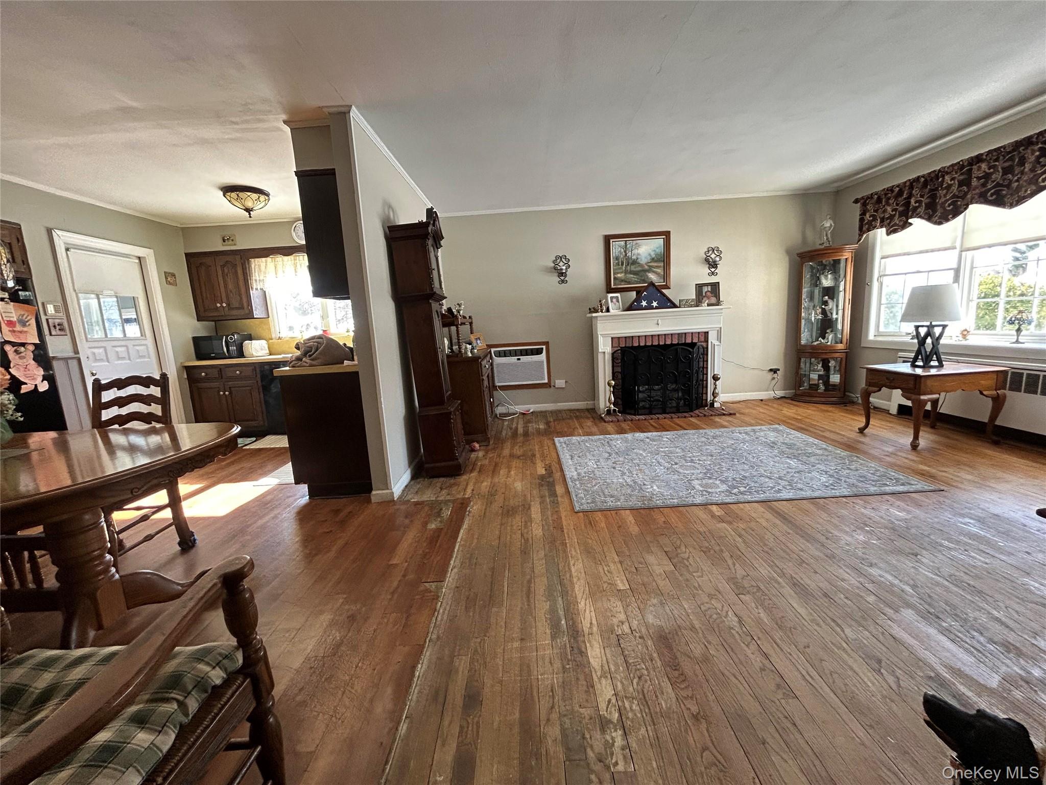 #13 photo, 1123 Hyman Avenue, מחוז סאפוק Bay Shore , NY 11706