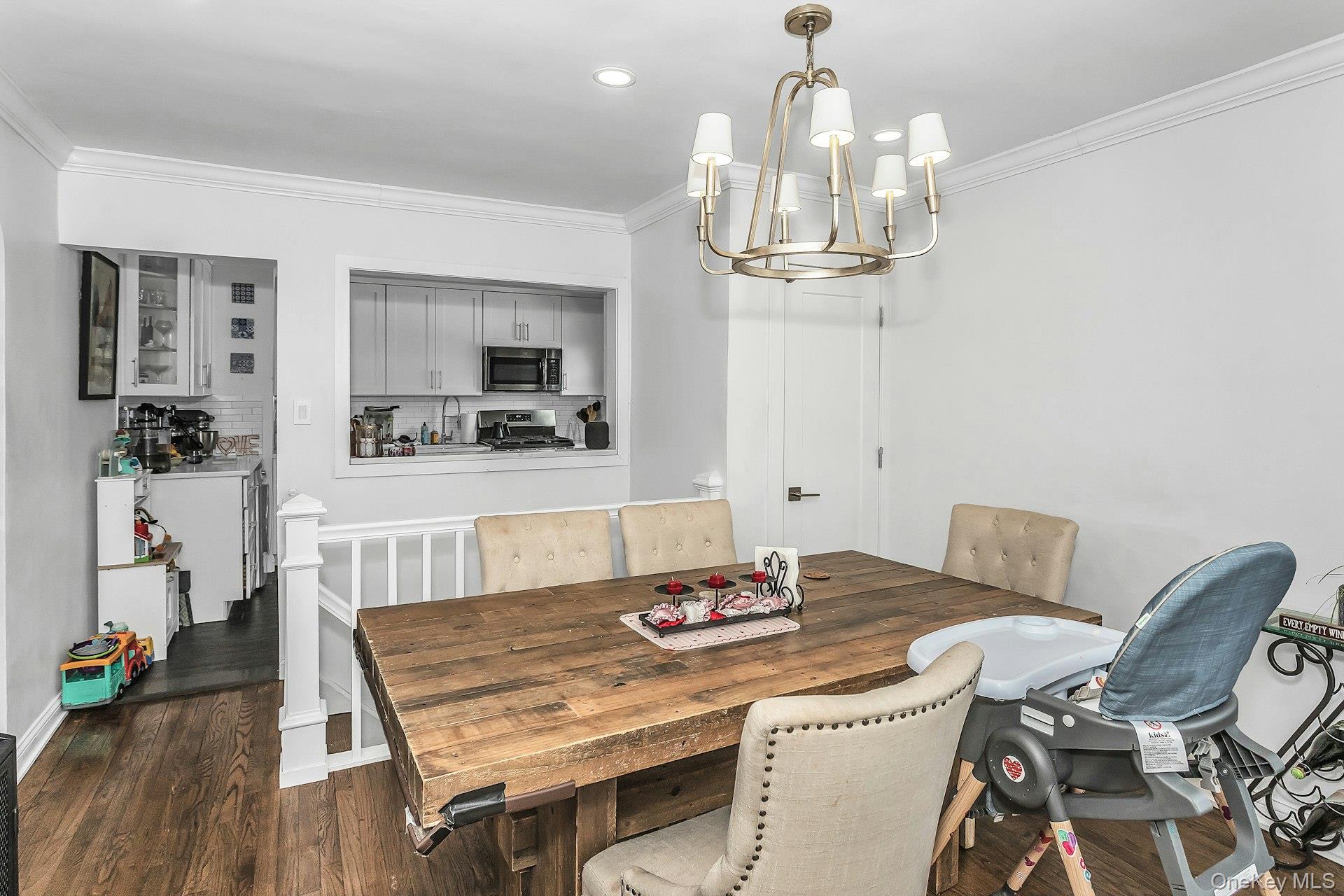 #5 photo, 219-35 75th Avenue, Bayside , NY 11364