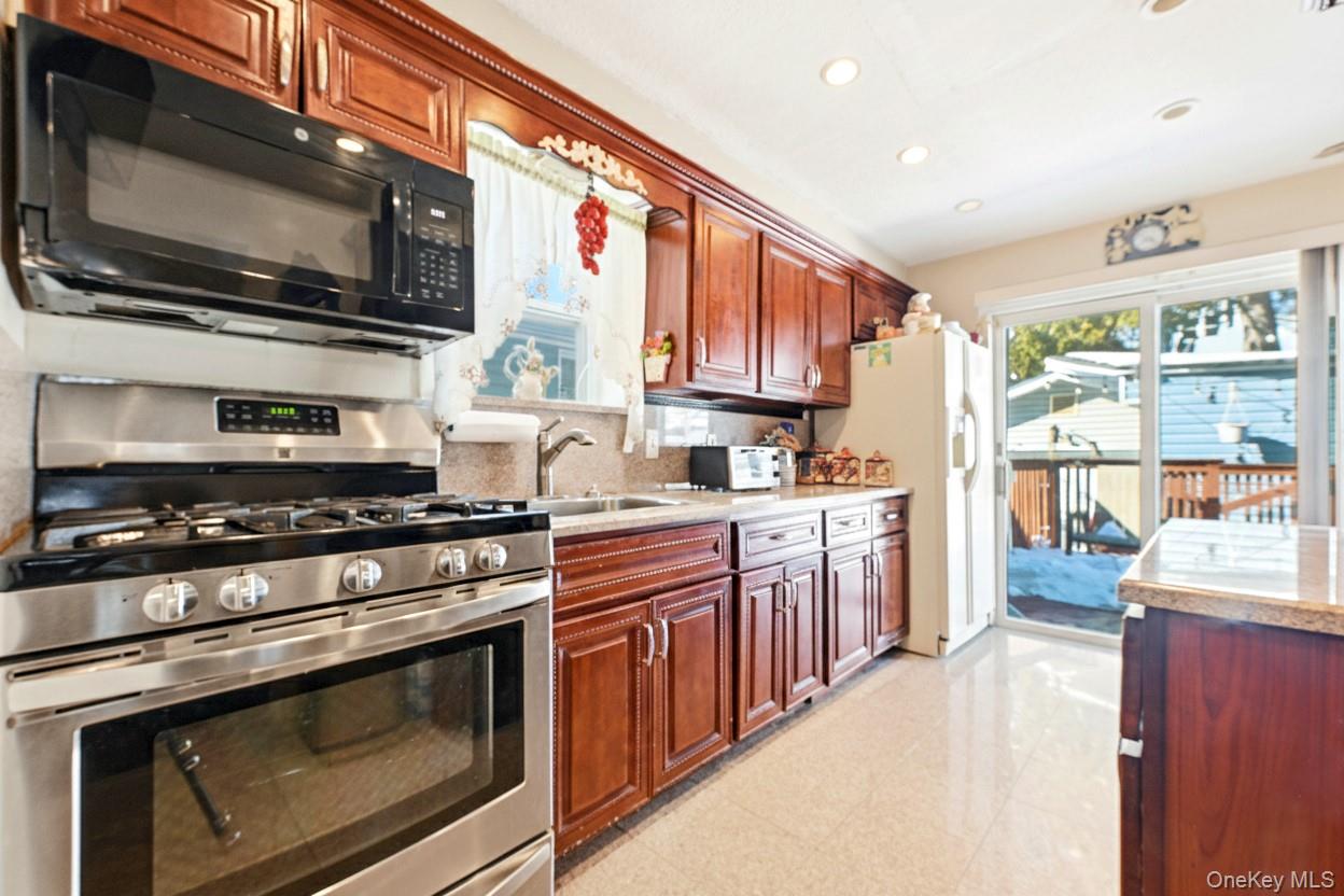 #5 photo, 8918 239th Street, Bellerose , NY 11426