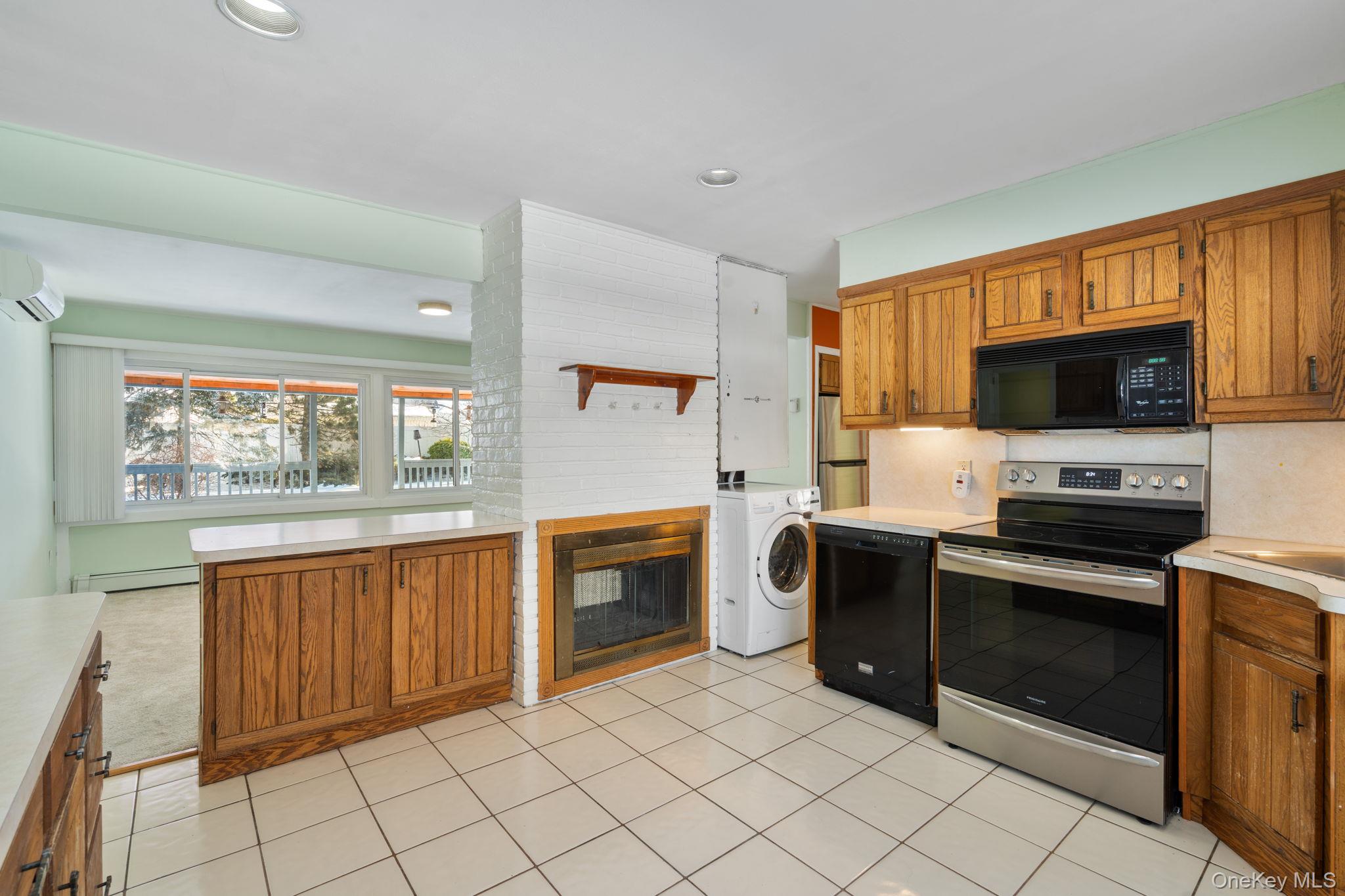 #11 photo, 51 Shepherd Lane, Levittown , NY 11756