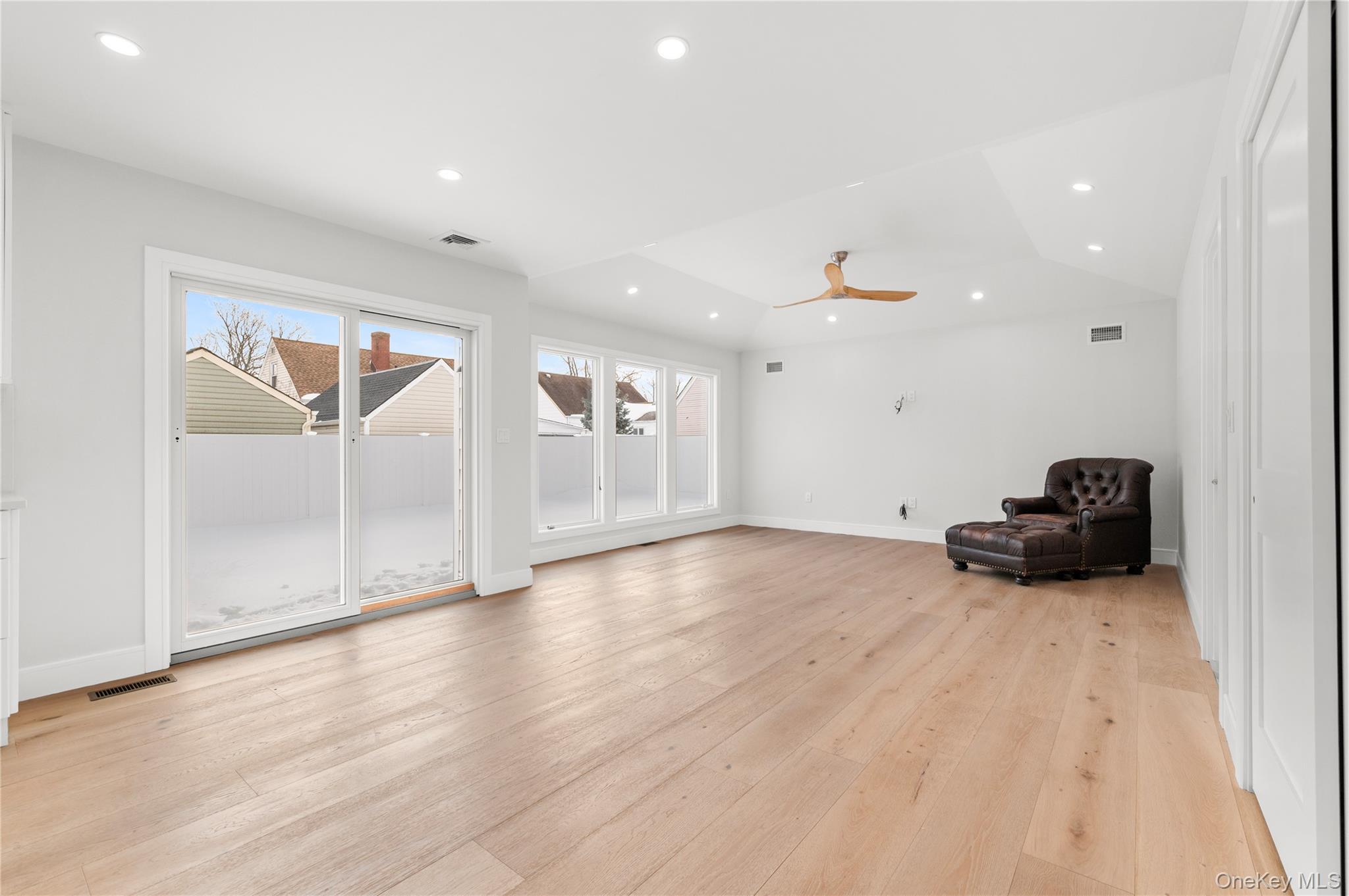 #12 photo, 254 Elizabeth Avenue, Oceanside , NY 11572