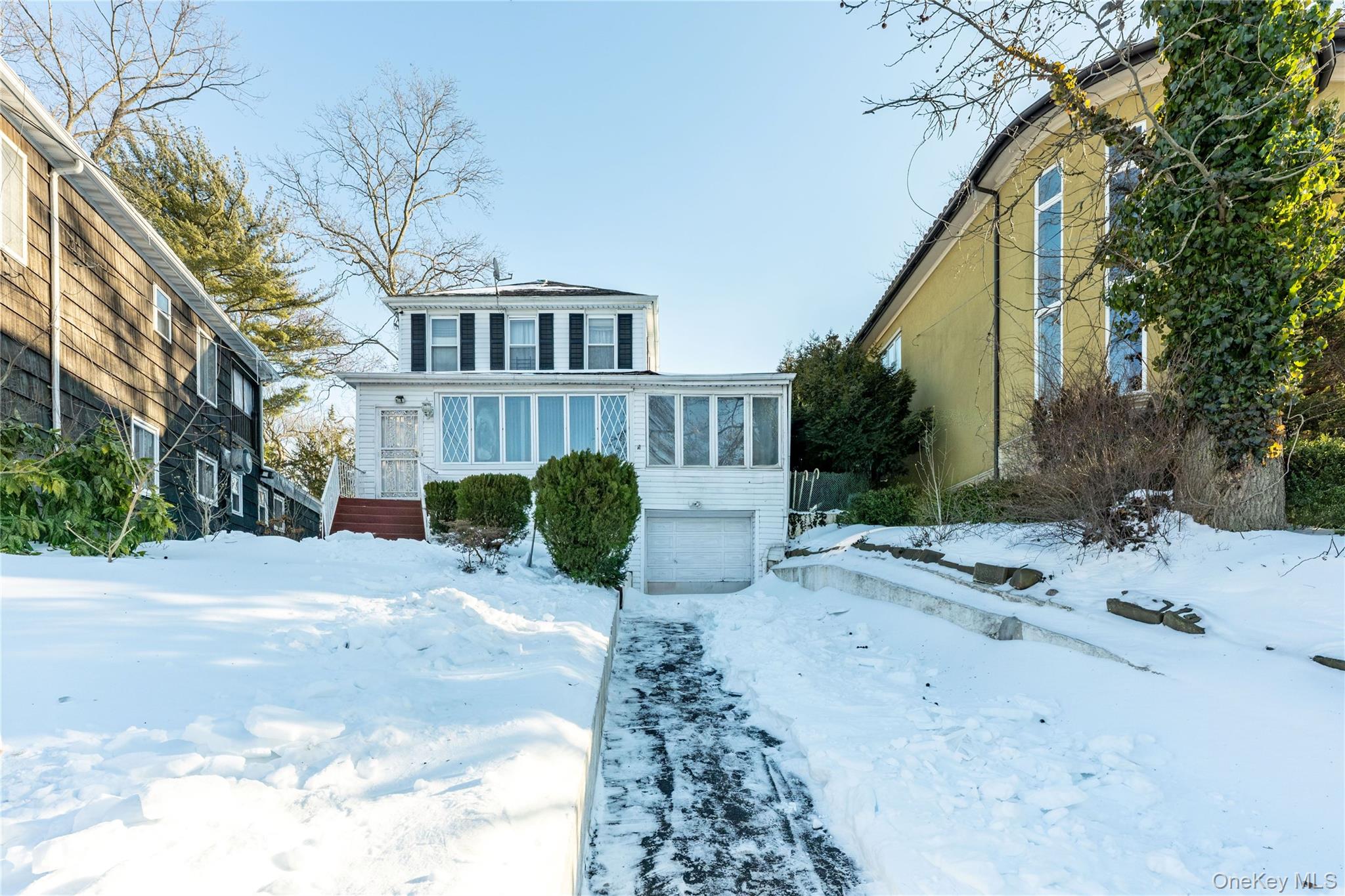 #1 photo, 19512 McLaughlin Avenue, Hollis , NY 11423