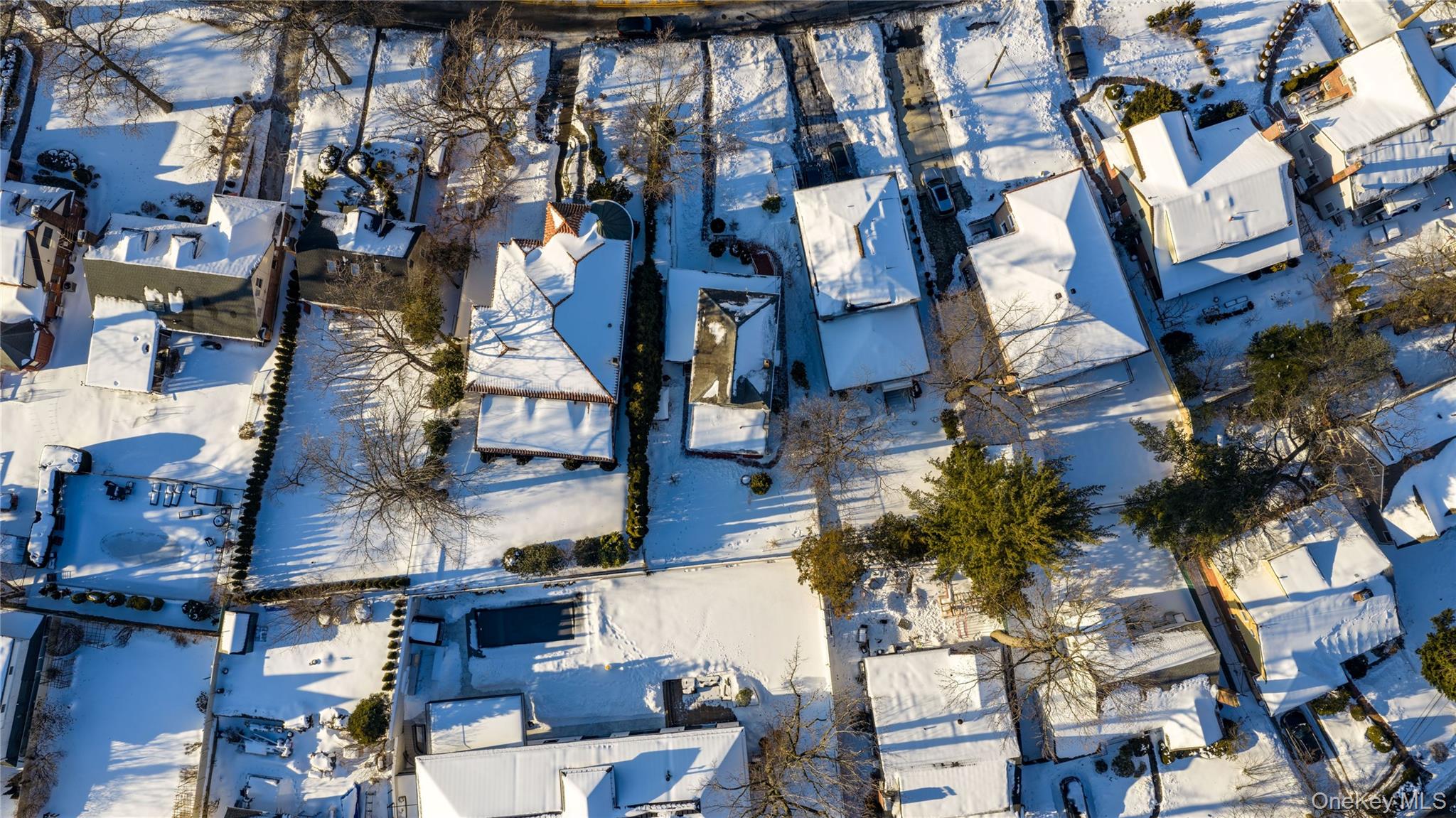 #3 photo, 19512 McLaughlin Avenue, Hollis , NY 11423