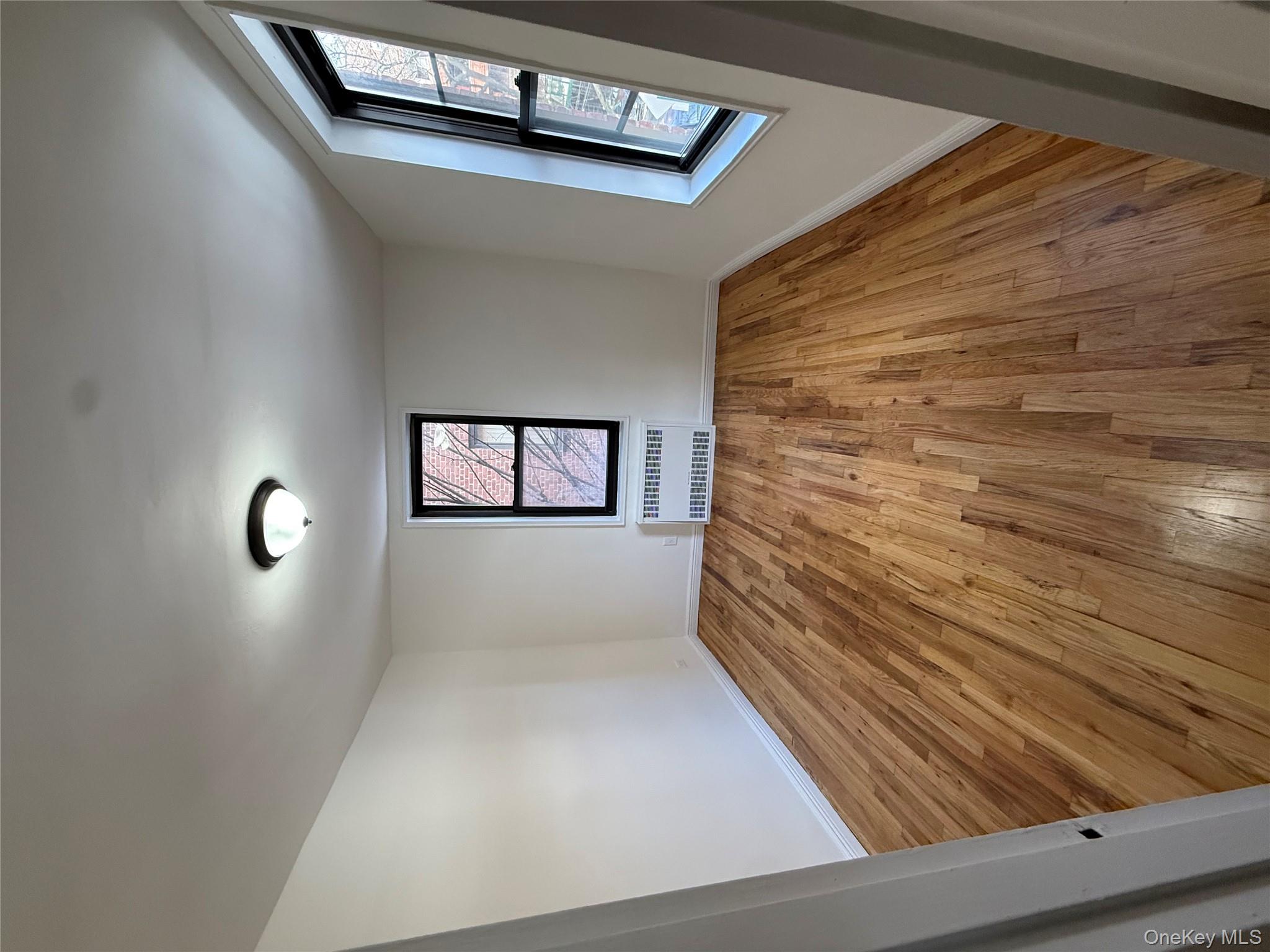 #2 photo, 83-40 Austin Street, क्यू गार्डन्स Kew Gardens , NY 11415