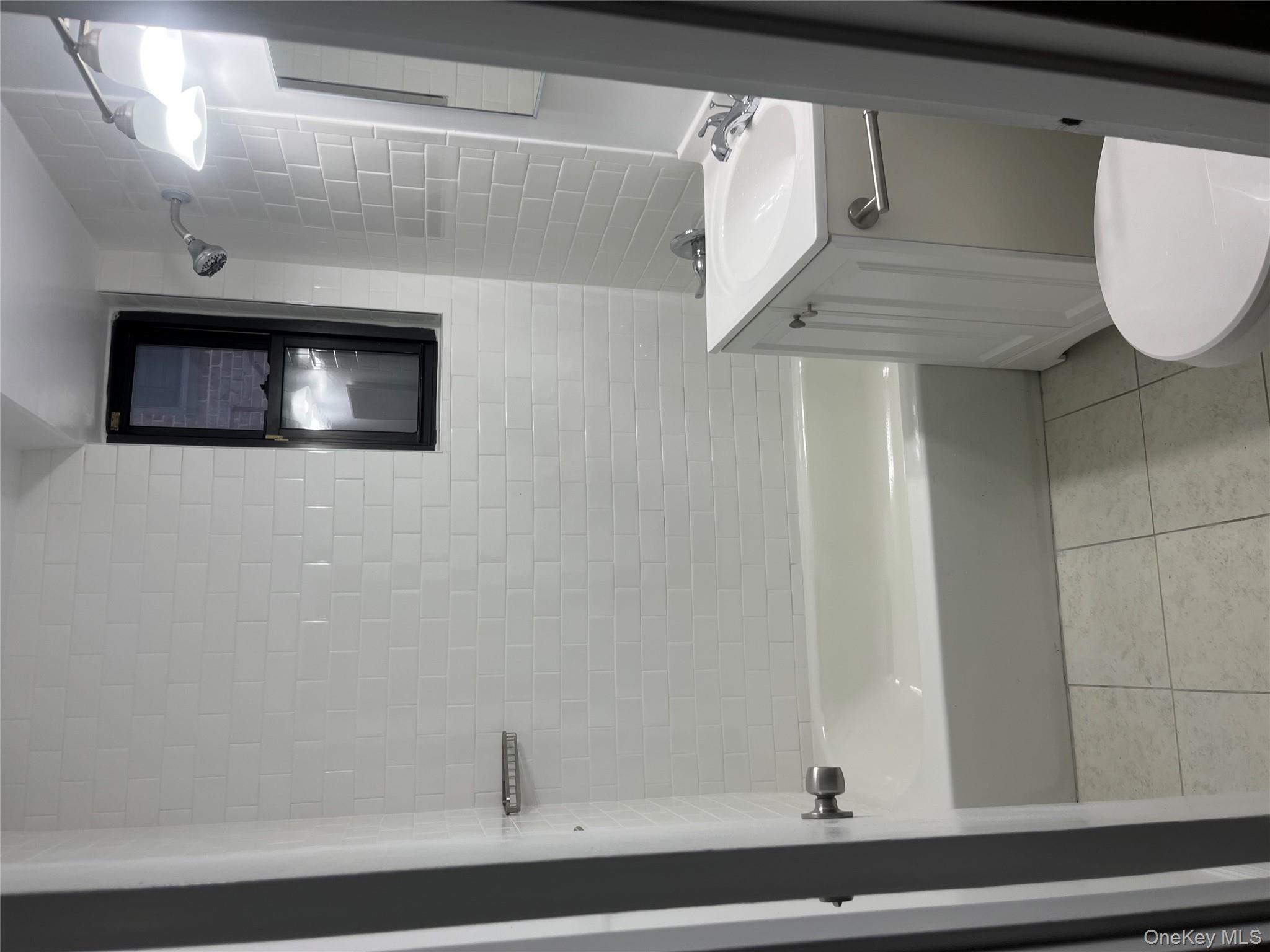 #3 photo, 83-40 Austin Street, क्यू गार्डन्स Kew Gardens , NY 11415