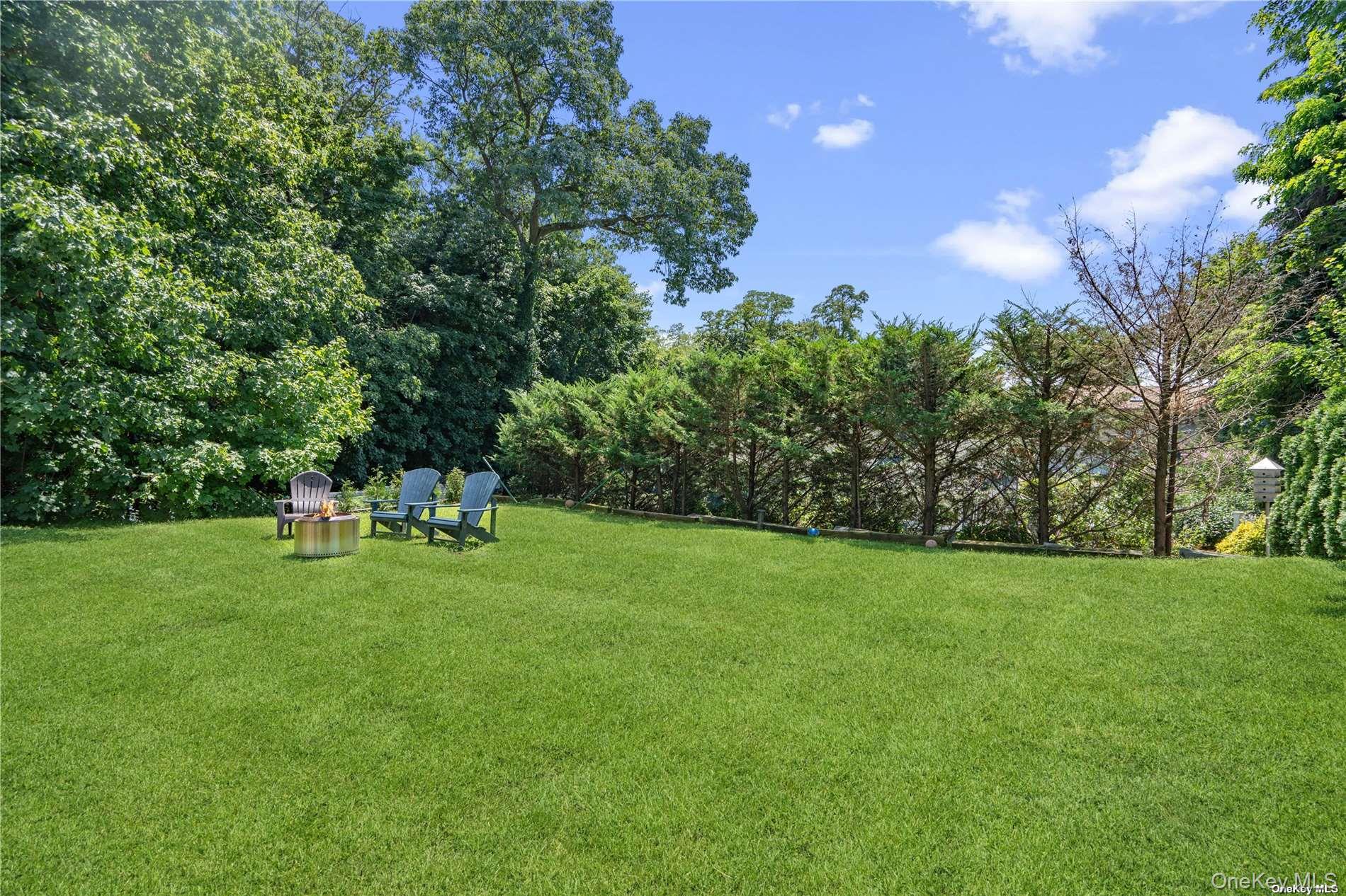 #10 photo, 3 Pine Street, Glen Head , NY 11545