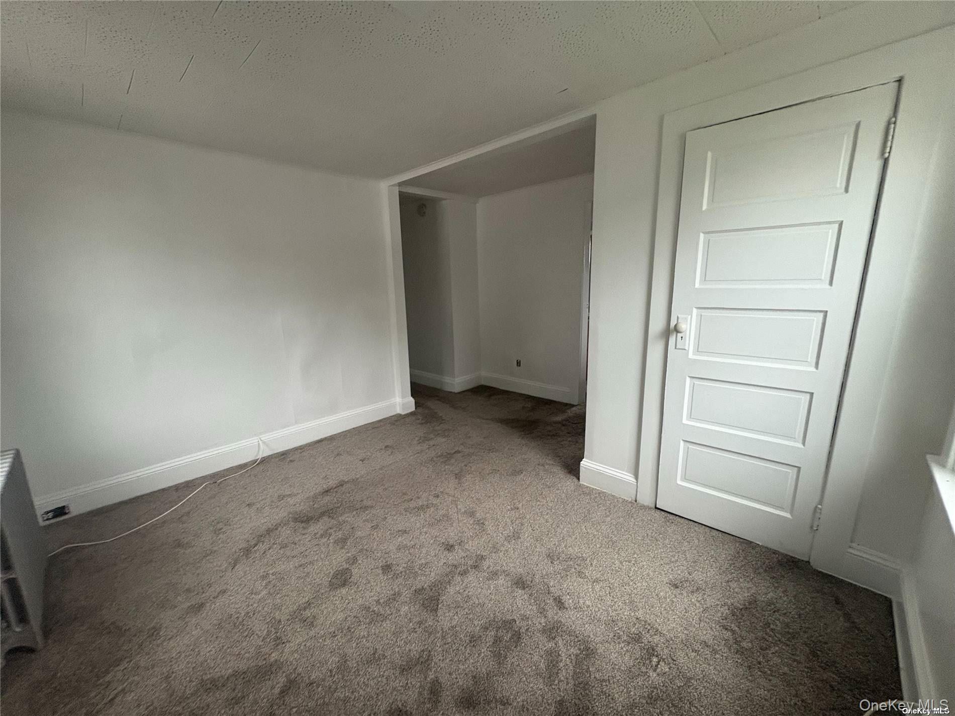 #14 photo, 3 Pine Street, Glen Head , NY 11545