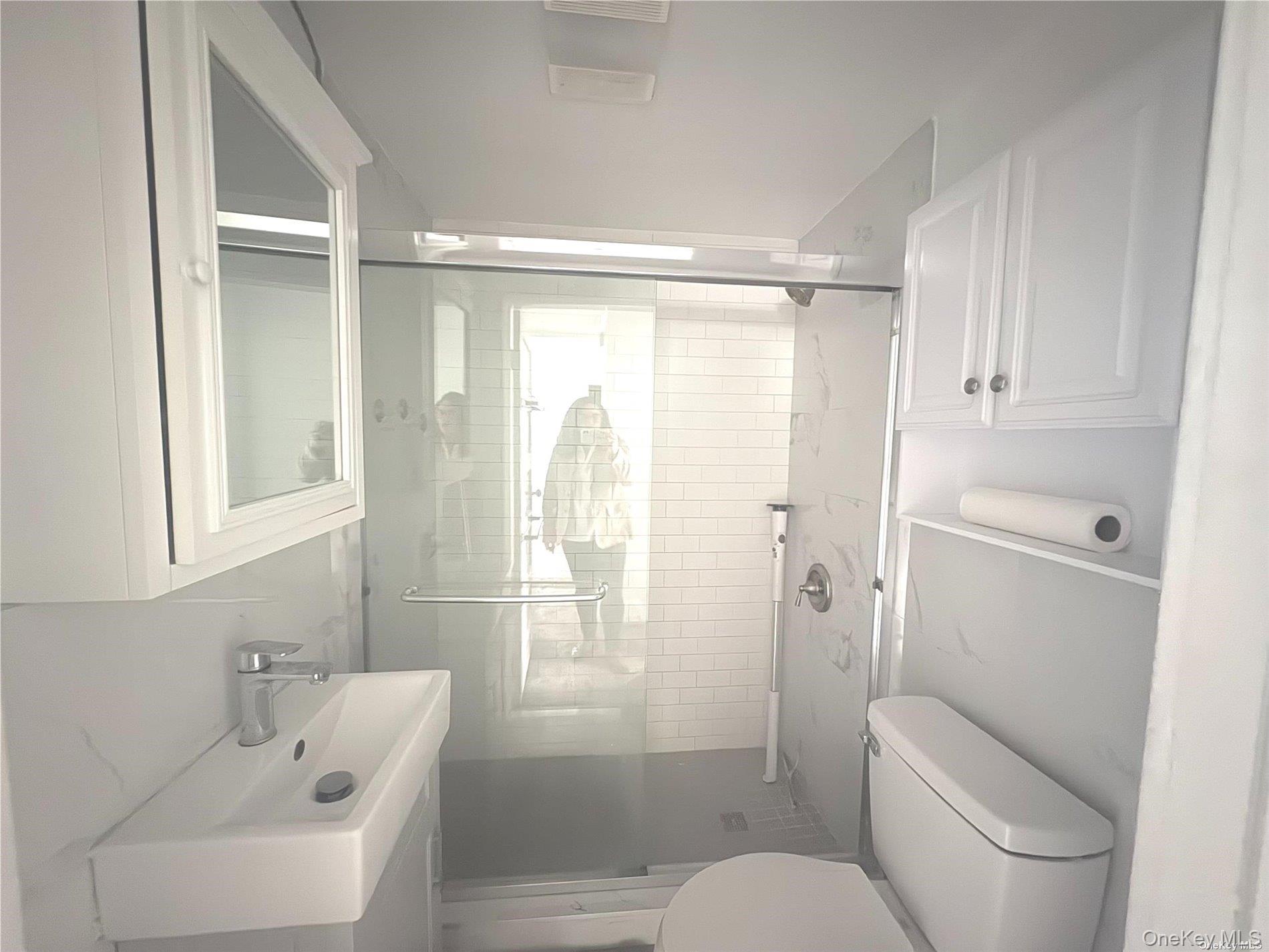 #20 photo, 3 Pine Street, Glen Head , NY 11545