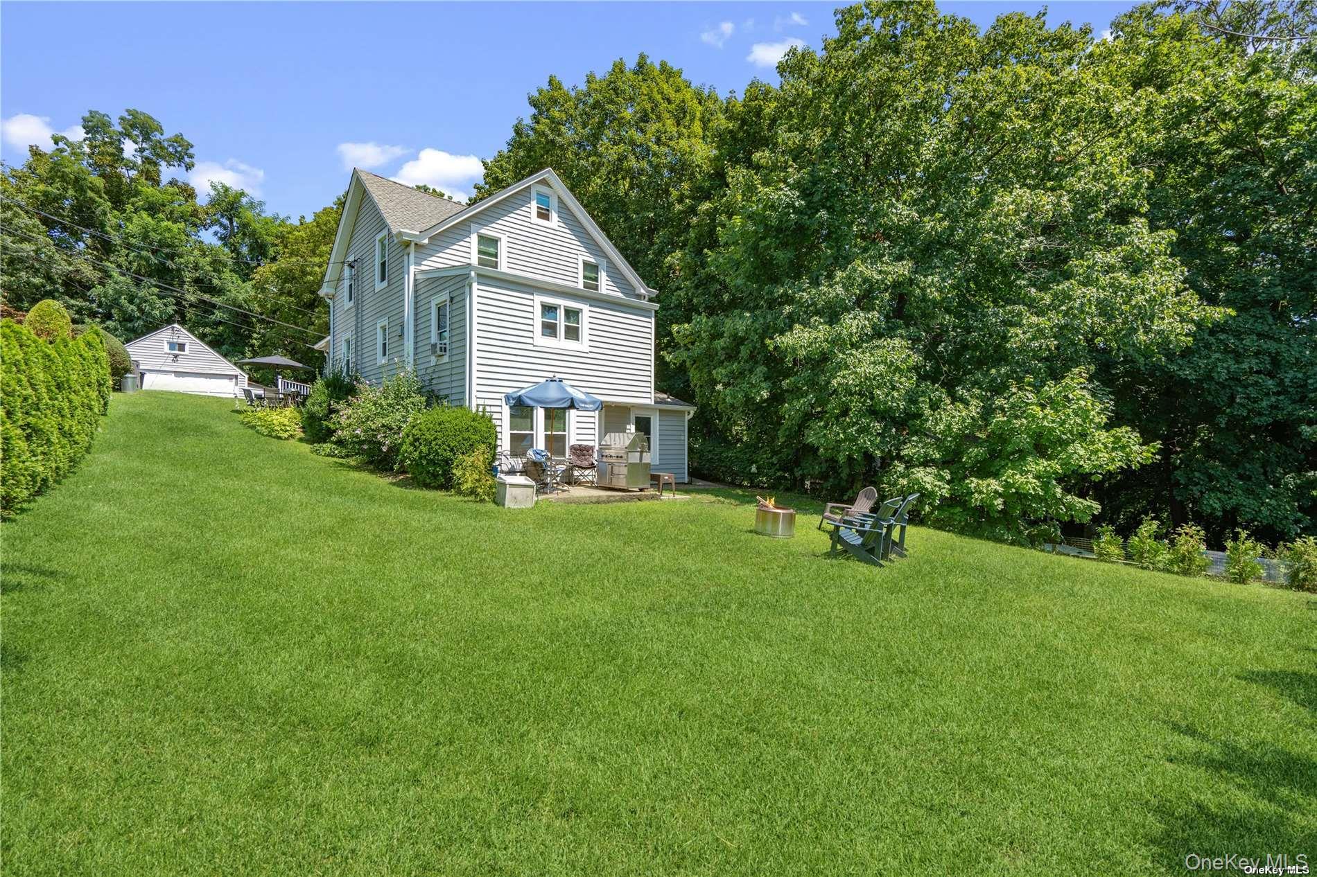 #8 photo, 3 Pine Street, Glen Head , NY 11545