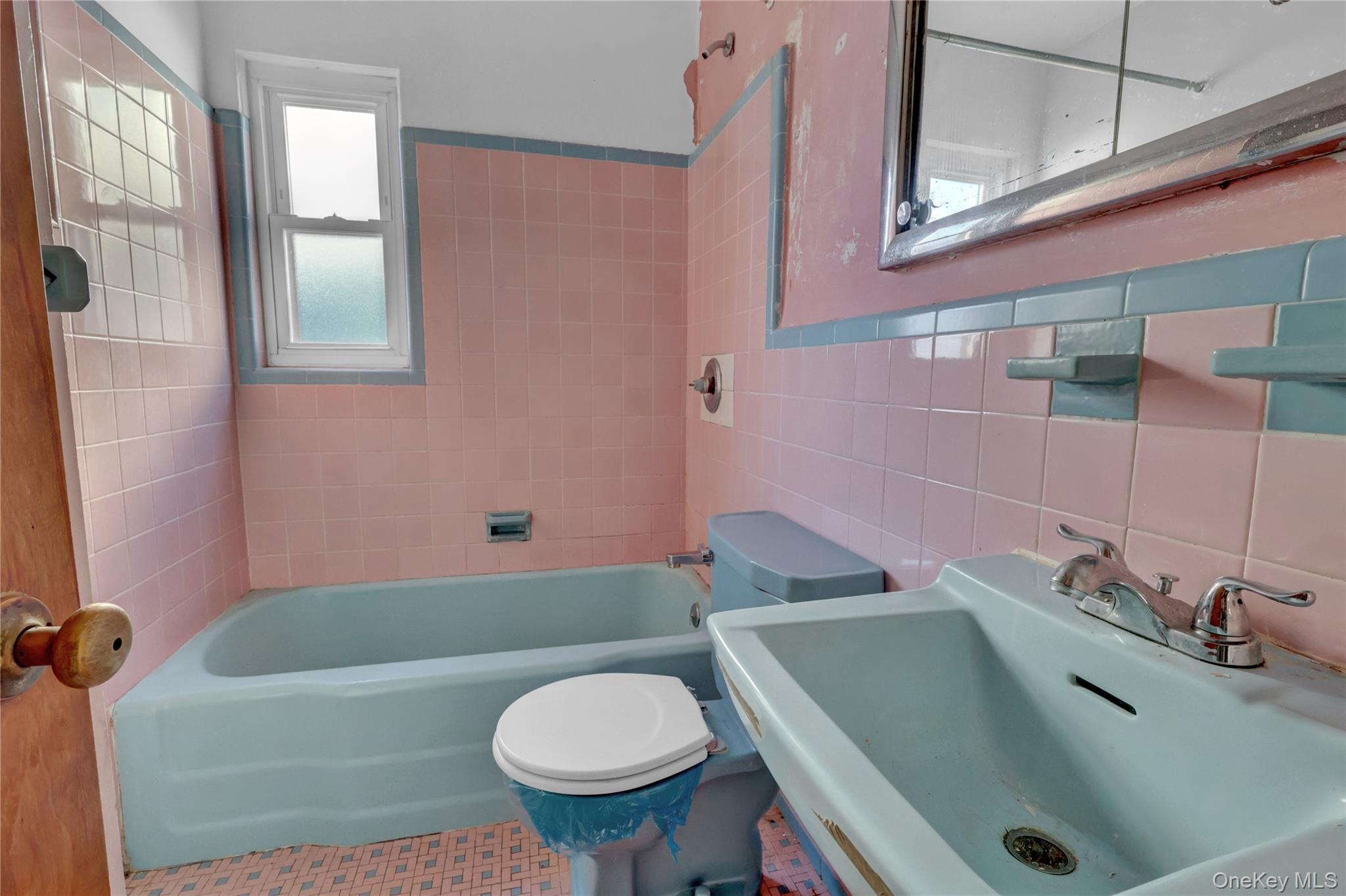 #12 photo, 140 Arlington Avenue, Valley Stream , NY 11580