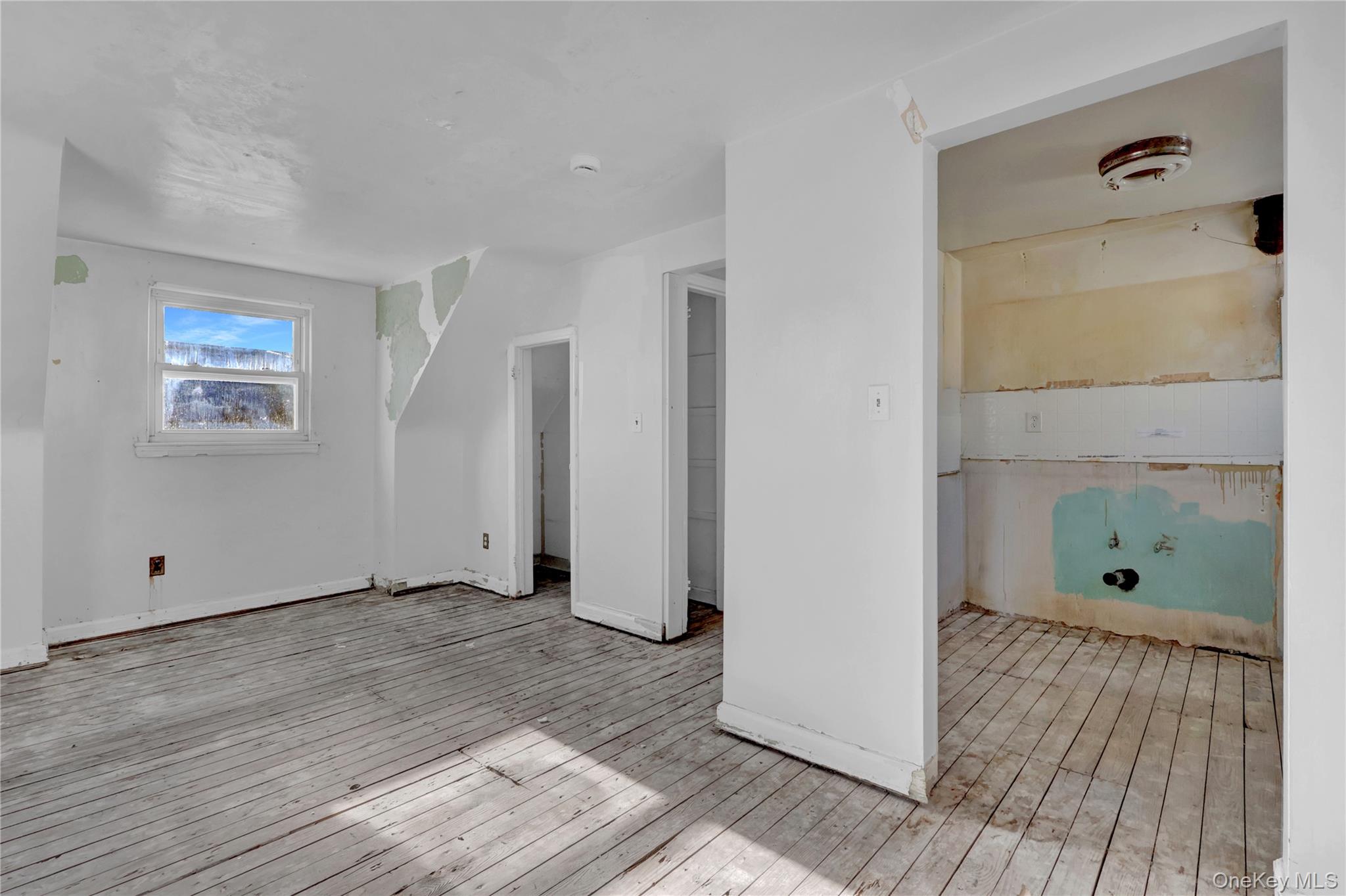 #20 photo, 140 Arlington Avenue, Valley Stream , NY 11580