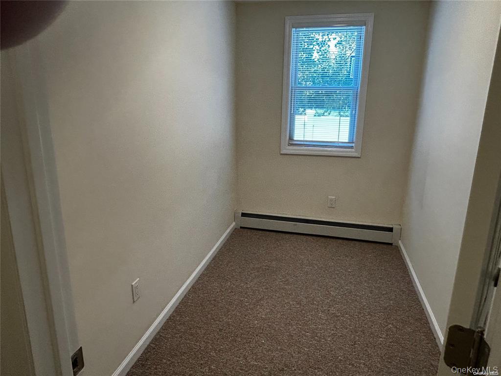 #13 photo, 148 Hillside Avenue, Manhasset , NY 11030