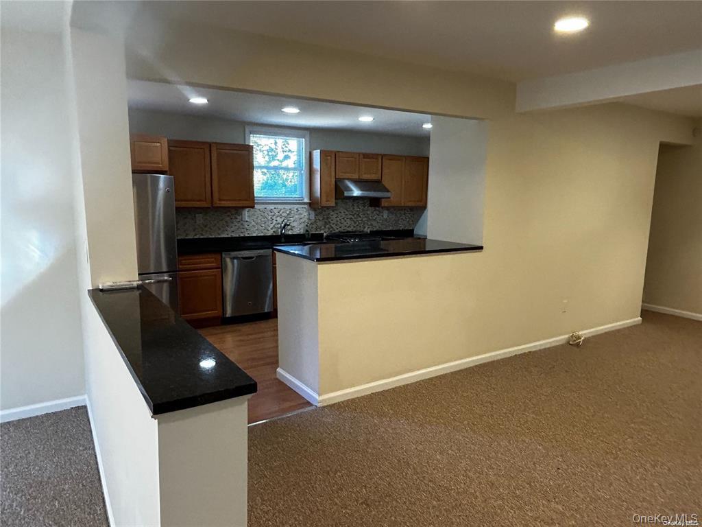 #6 photo, 148 Hillside Avenue, Manhasset , NY 11030