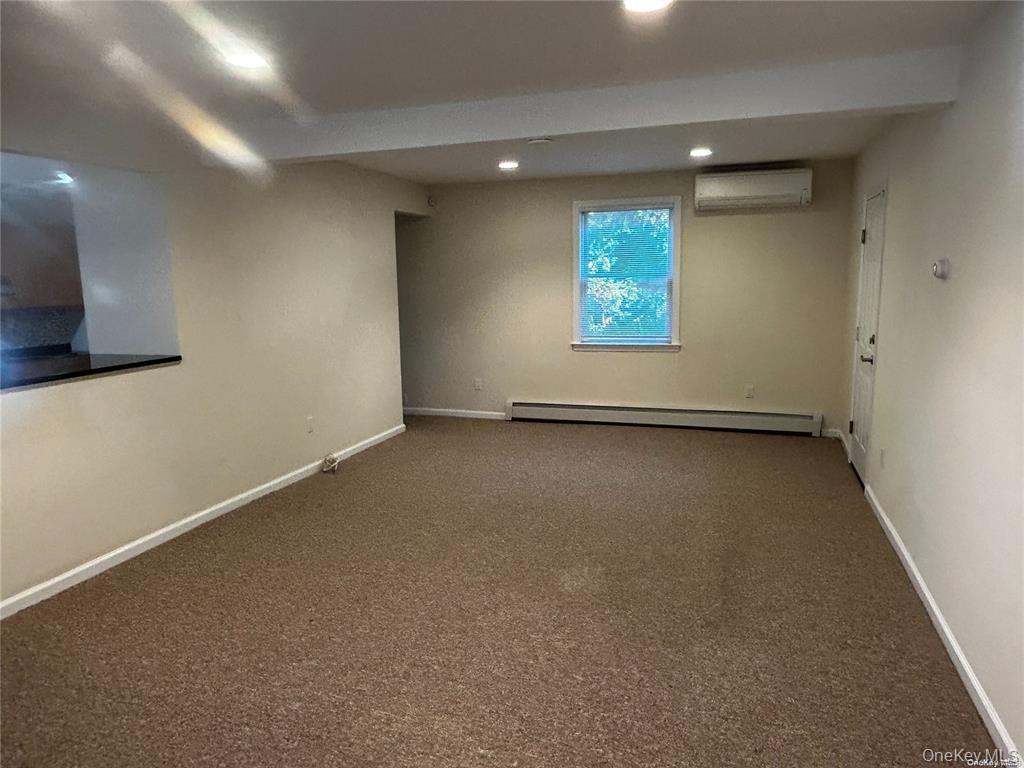 #7 photo, 148 Hillside Avenue, Manhasset , NY 11030