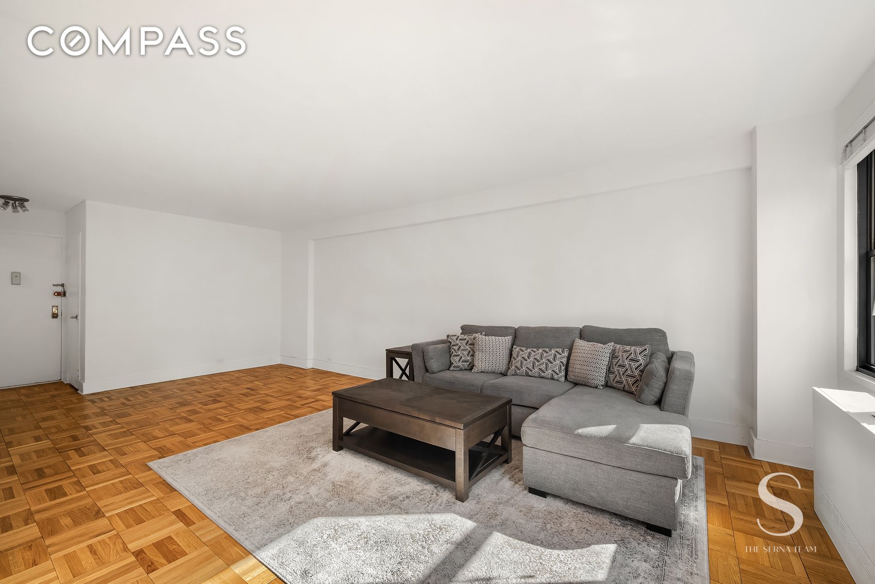 #4 photo, 301 E 62nd Street, Lenox Hill , NY 10065