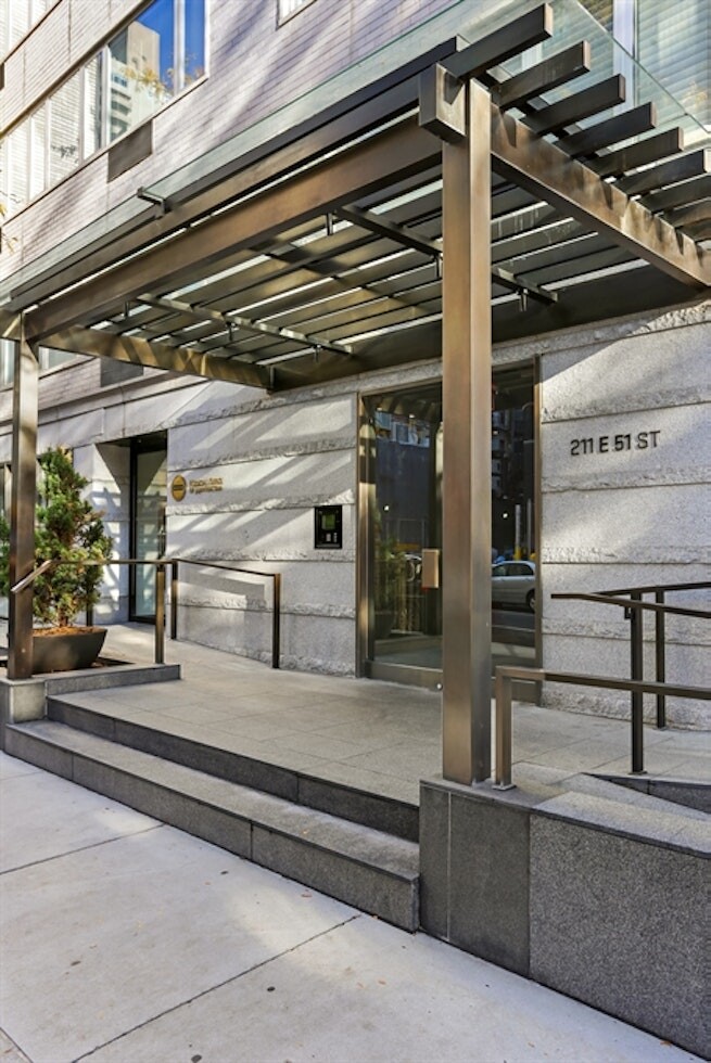 #4 photo, 211 E 51ST Street, 曼哈顿 中城东区 Turtle Bay , NY 10022