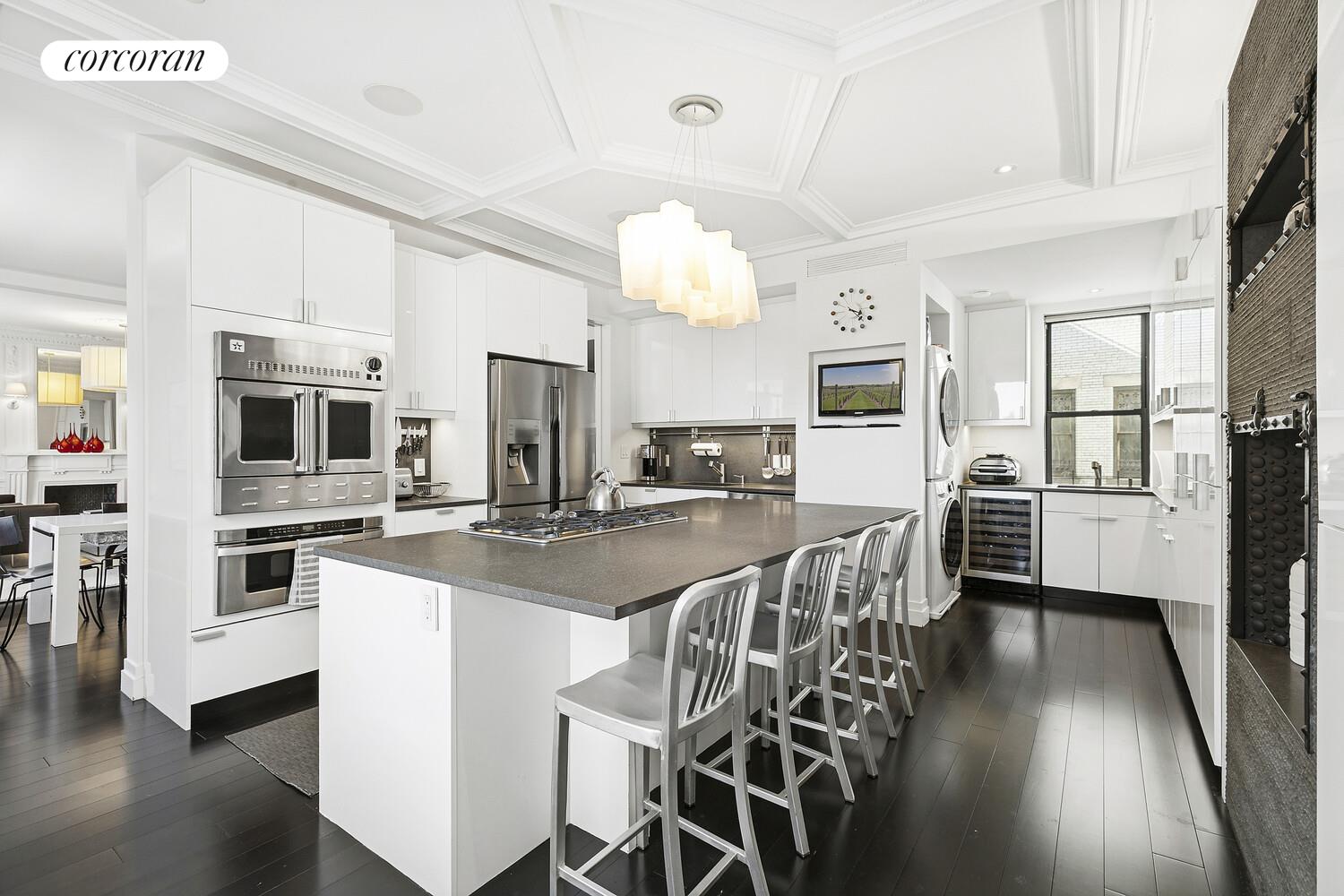 #5 photo, 250 W 82ND Street, Upper West Side , NY 10024