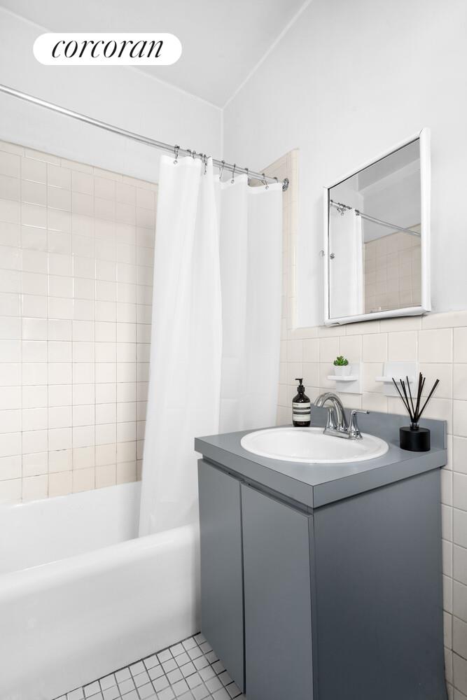 #10 photo, 83-10 35TH Avenue, Jackson Heights , NY 11373