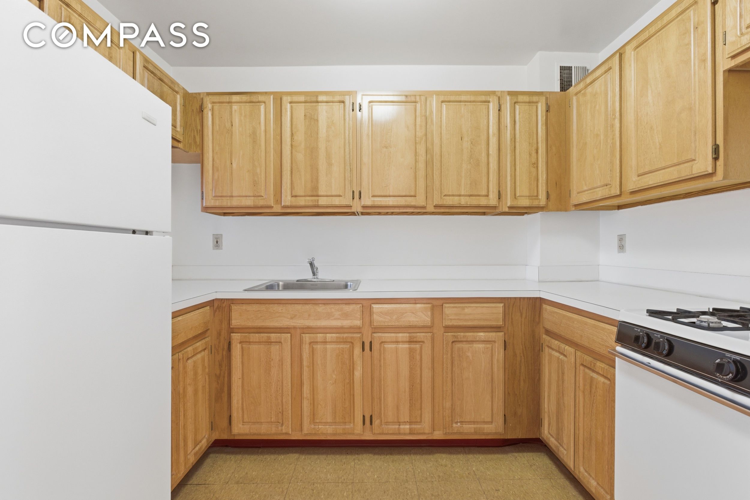 #17 photo, 20 E 126th Street, Harlem , NY 10035