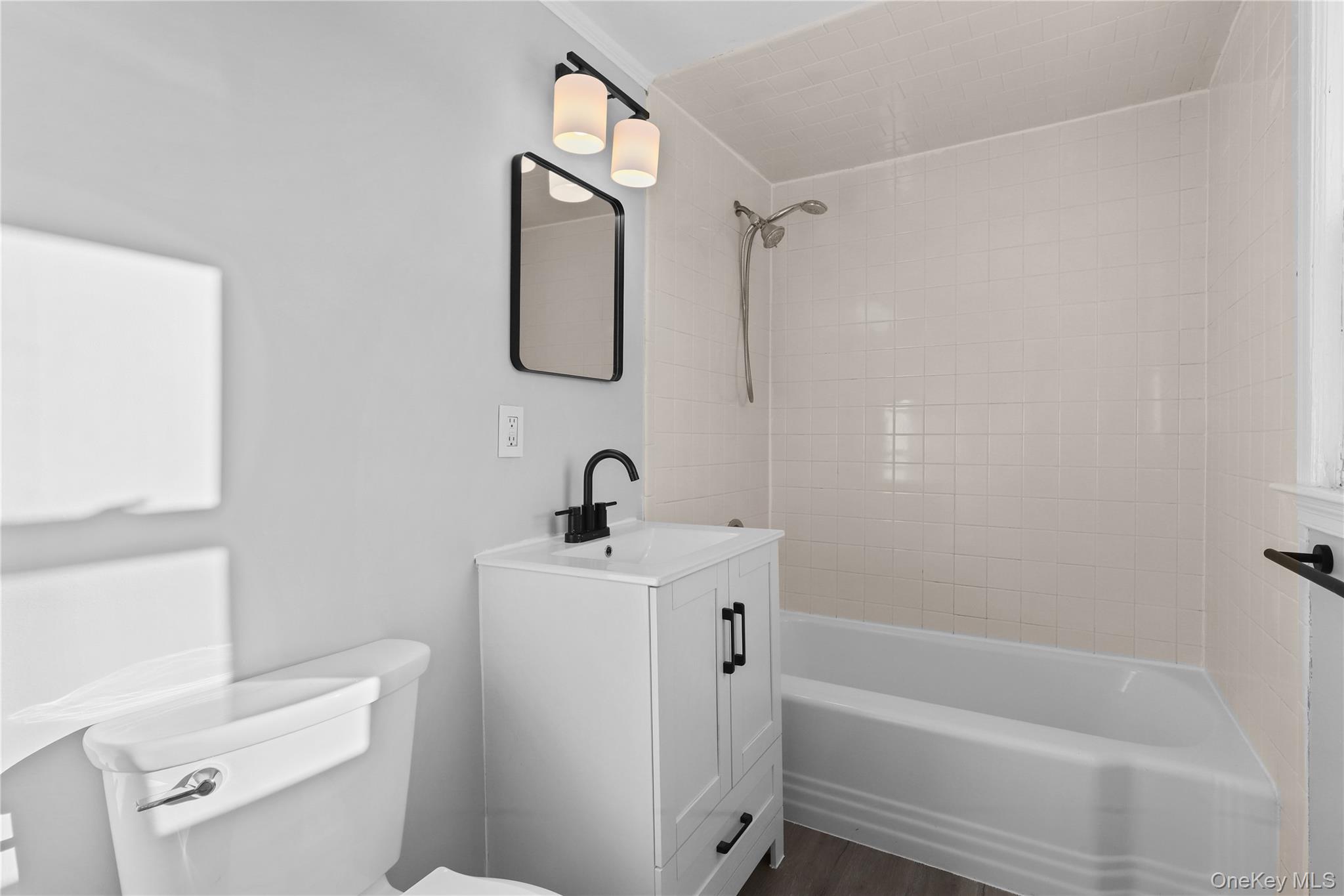 #14 photo, 81 N Washington Avenue, White Plains , NY 10603