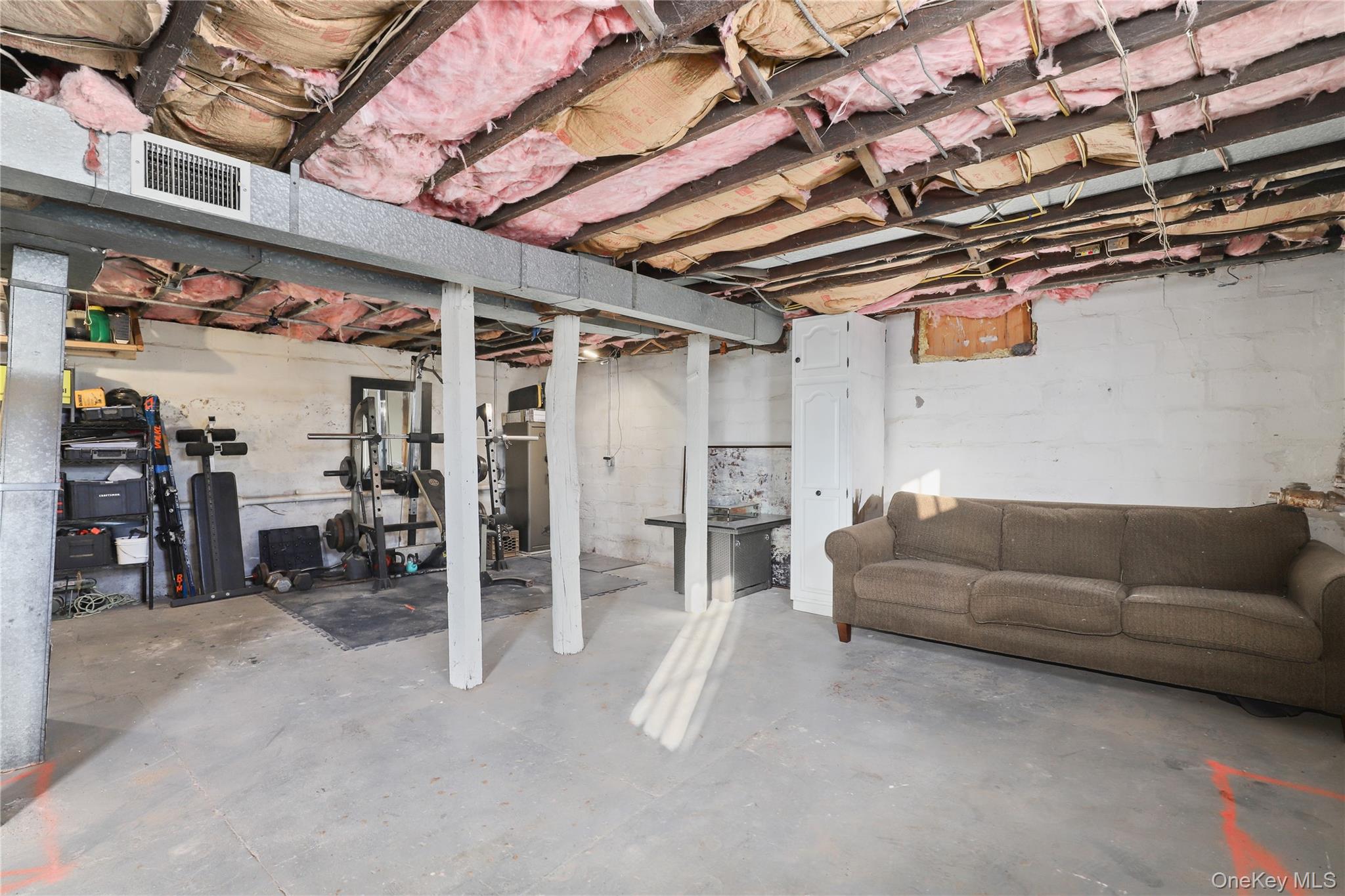 #15 photo, 81 N Washington Avenue, White Plains , NY 10603