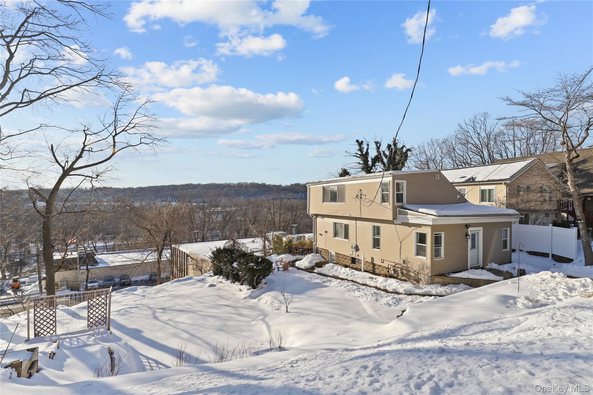 #16 photo, 81 N Washington Avenue, White Plains , NY 10603