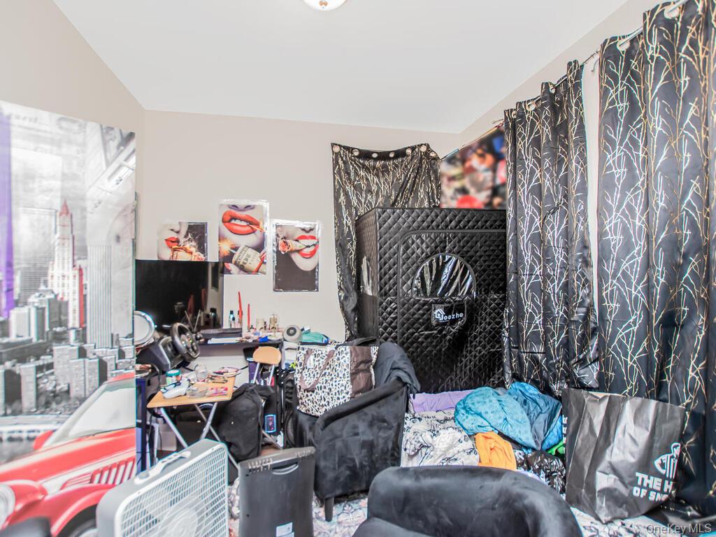 #12 photo, 1406 White Plains Road, ब्रोंक्स Bronx , NY 10462