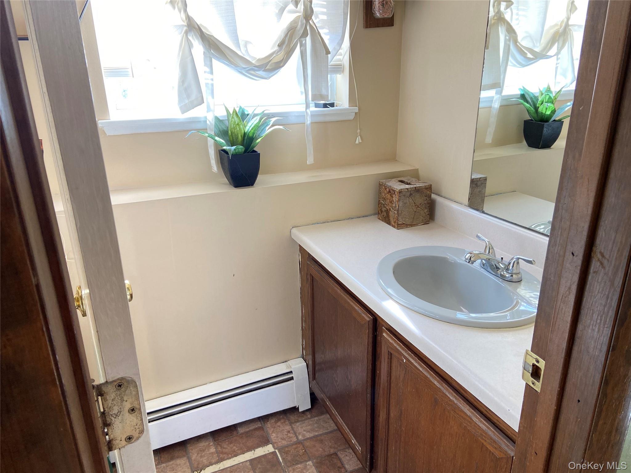 #7 photo, 38 Edmunds Lane, Pine Bush , NY 12566